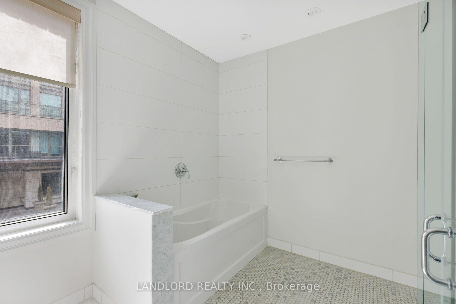 Photo 26 of 107A Scollard Street, Toronto, The Annex — HOMEH