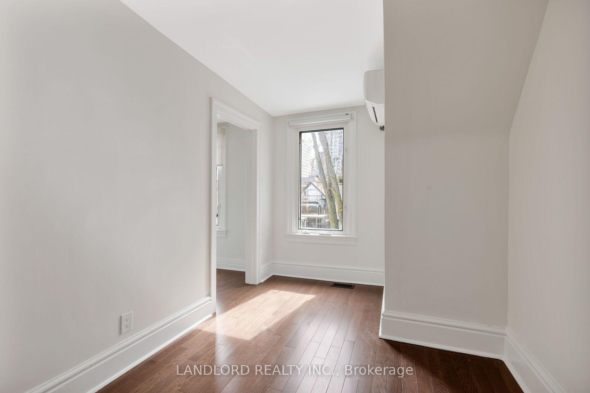 Photo 35 of 107A Scollard Street, Toronto, The Annex — HOMEH