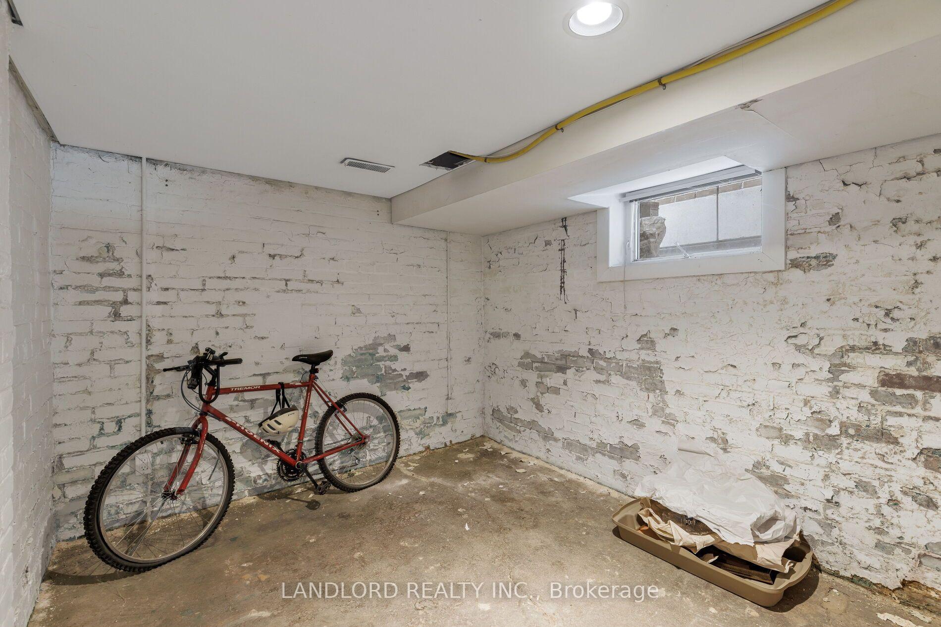 Photo 39 of 107A Scollard Street, Toronto, The Annex — HOMEH