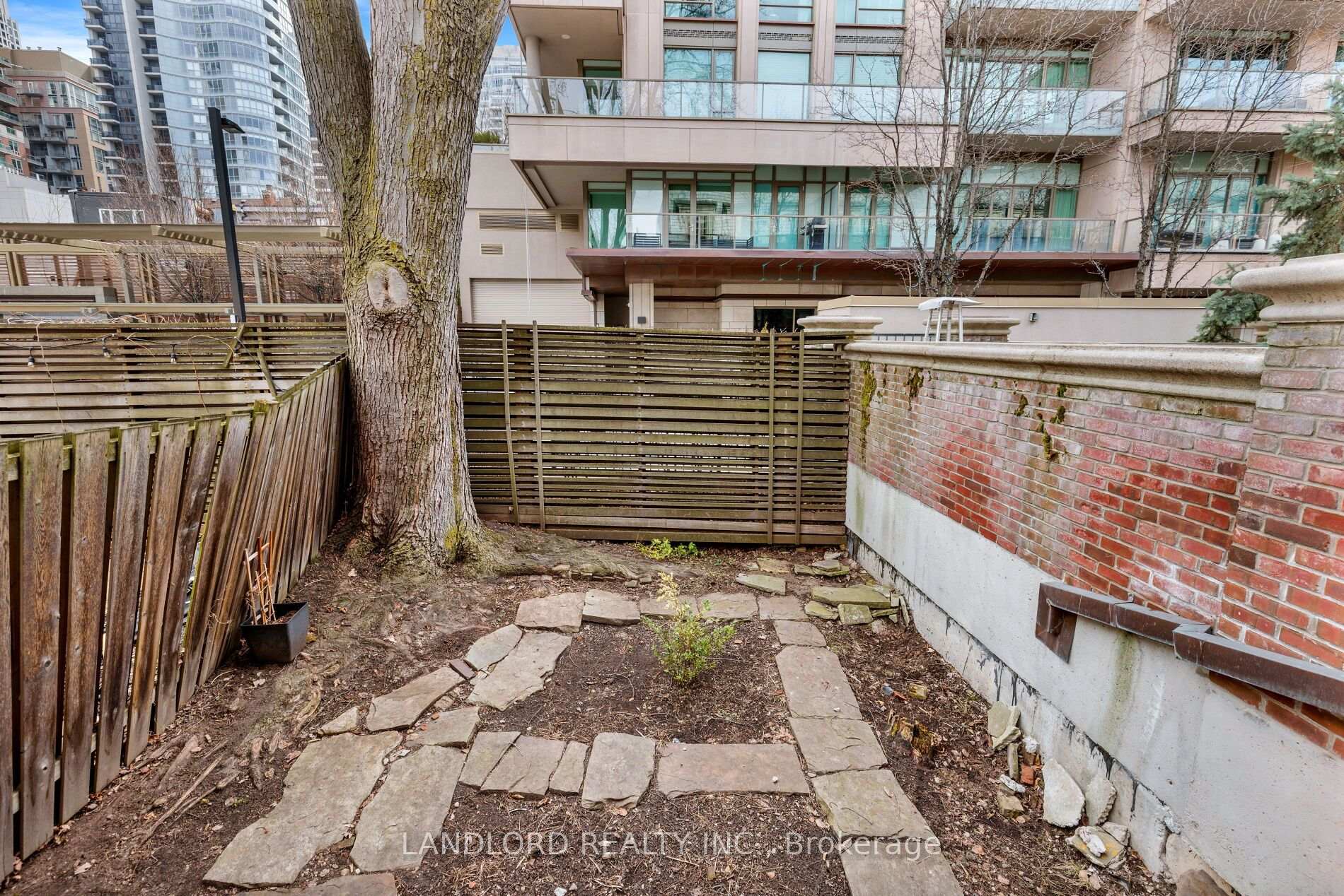 Photo 42 of 107A Scollard Street, Toronto, The Annex — HOMEH