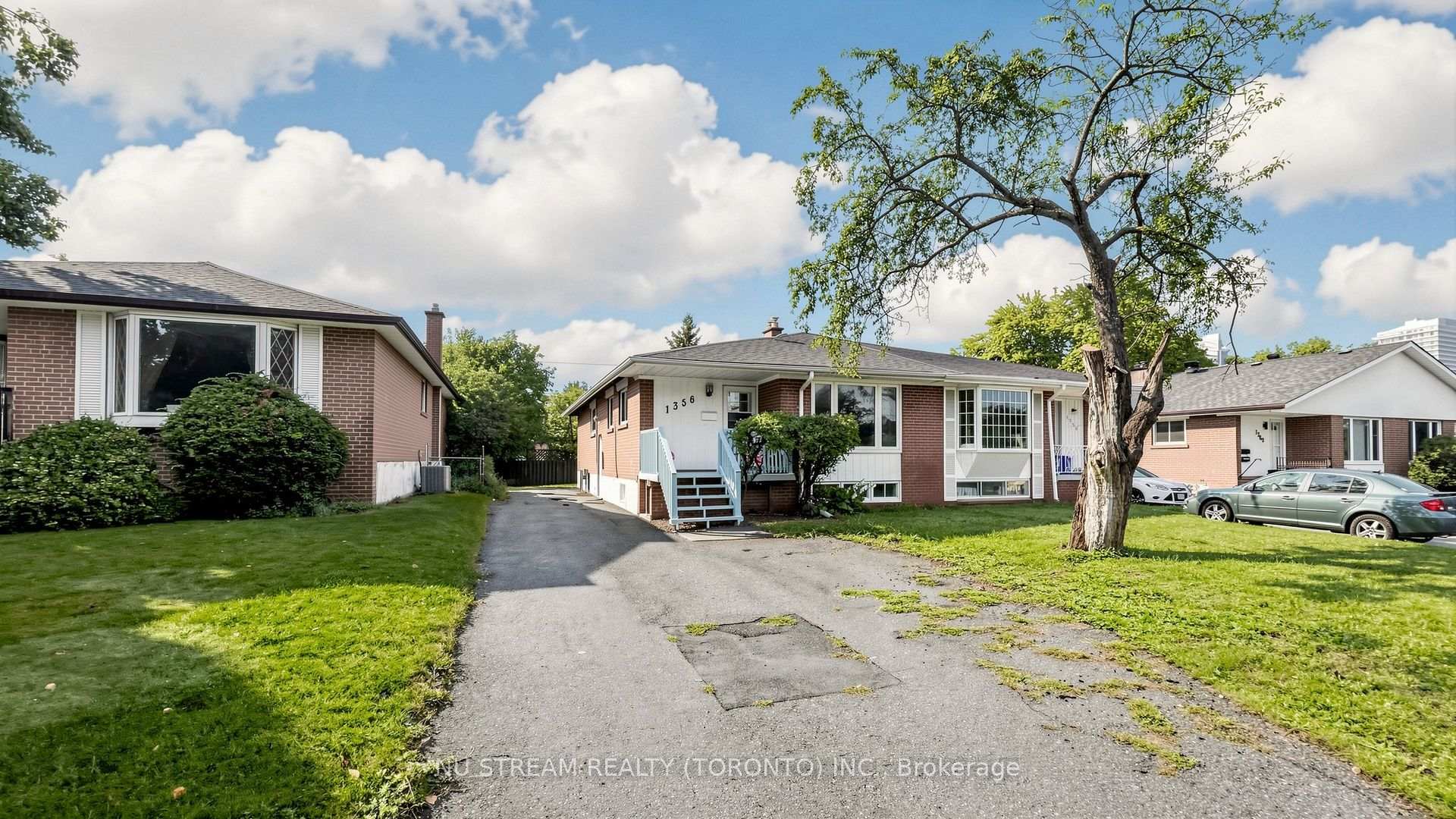 Photo 4 of 1356 Tatra Drive, Pickering, Bay Ridges — HOMEH