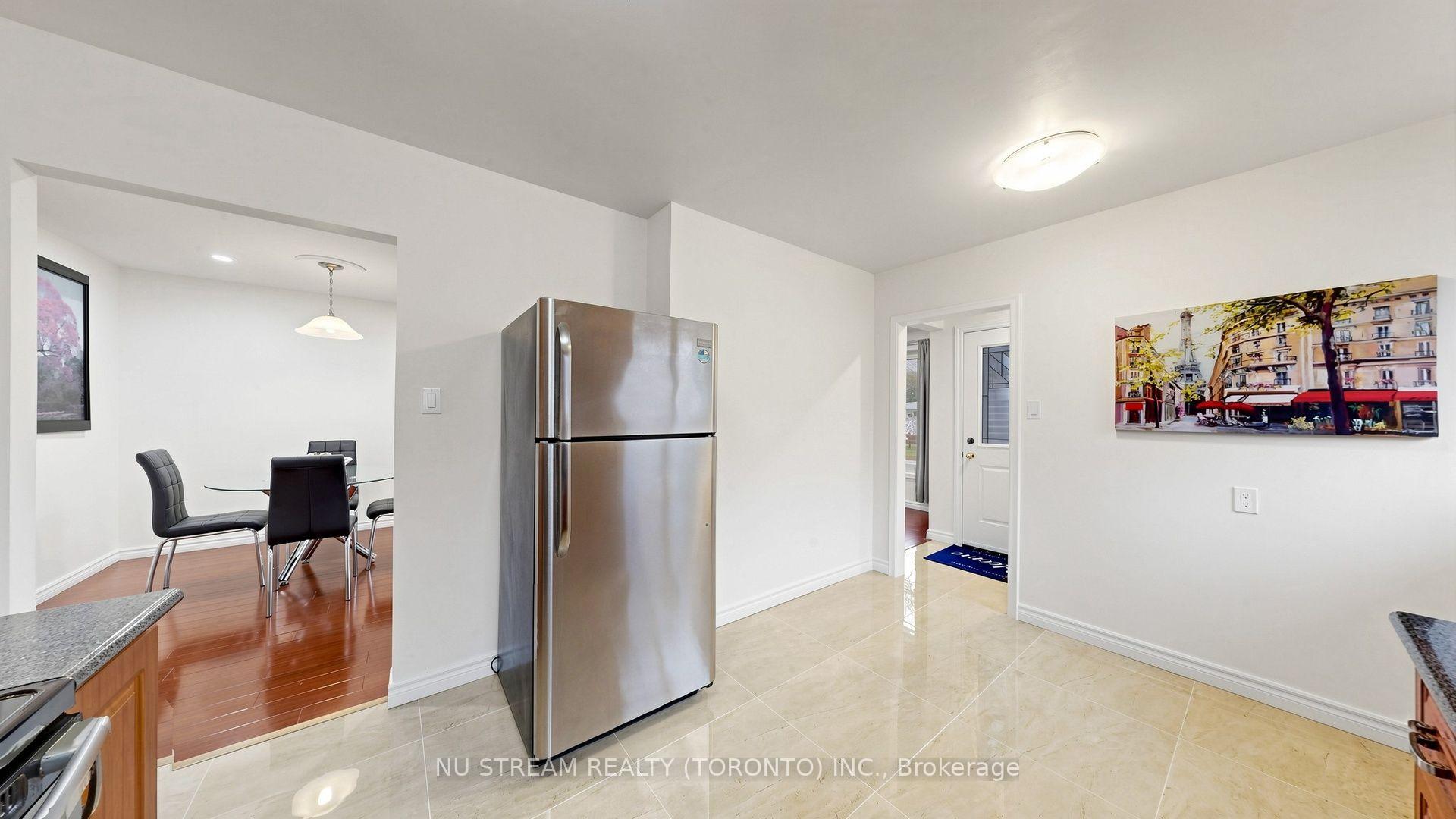 Photo 14 of 1356 Tatra Drive, Pickering, Bay Ridges — HOMEH