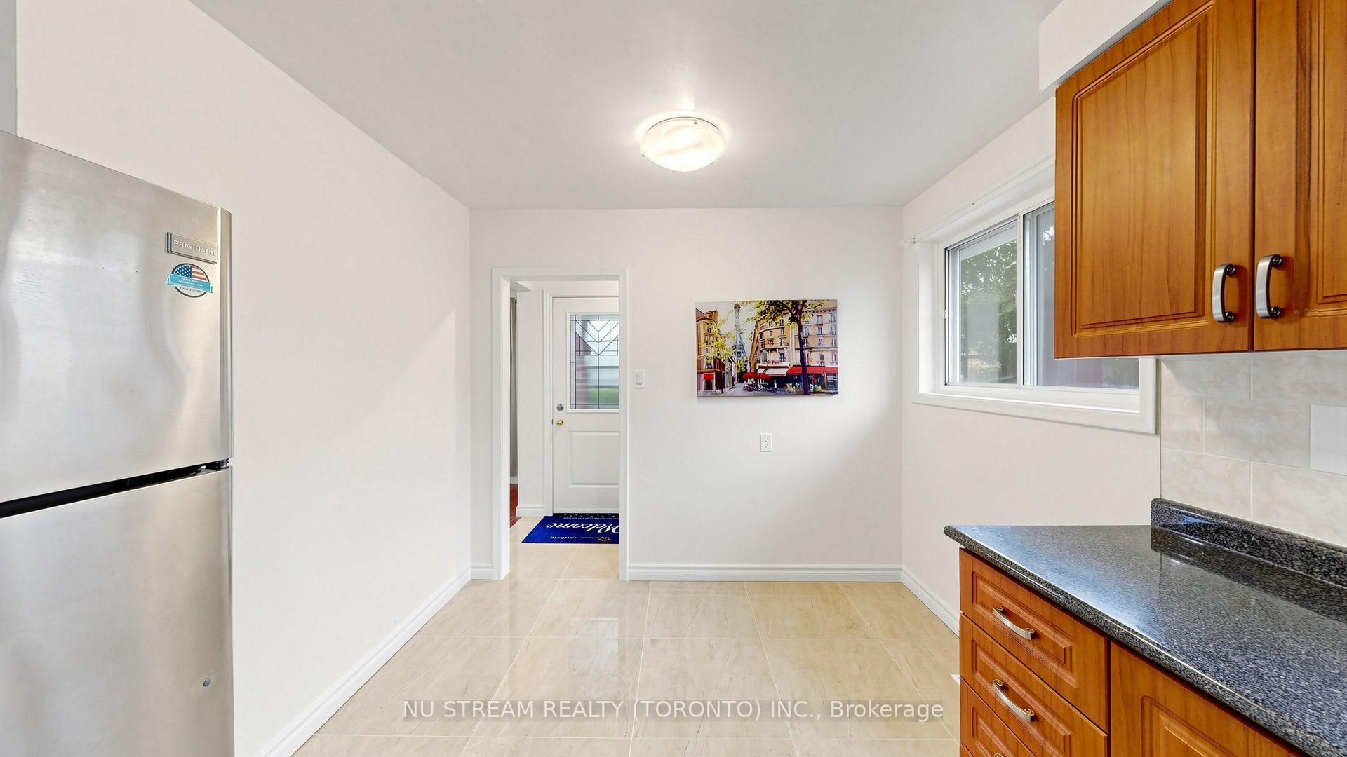 Photo 15 of 1356 Tatra Drive, Pickering, Bay Ridges — HOMEH