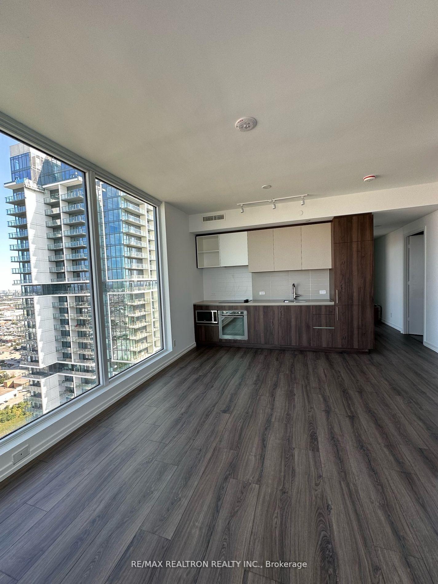 Photo 4 of Unit 4803, 1000 Portage Parkway, Vaughan, Concord — HOMEH