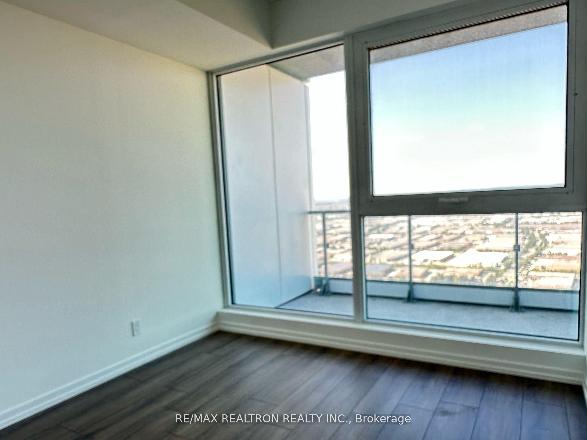 Photo 7 of Unit 4803, 1000 Portage Parkway, Vaughan, Concord — HOMEH