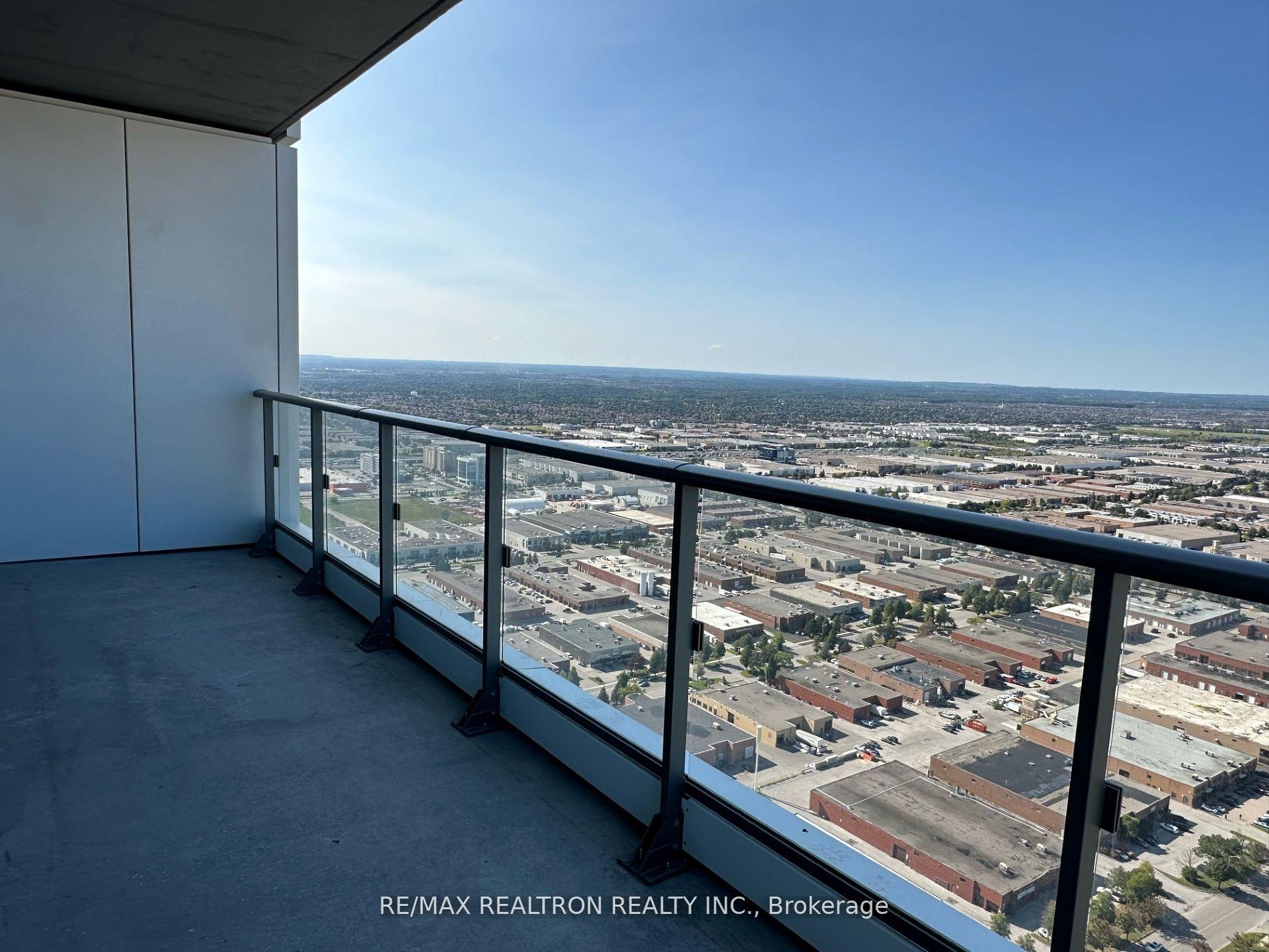 Photo 8 of Unit 4803, 1000 Portage Parkway, Vaughan, Concord — HOMEH