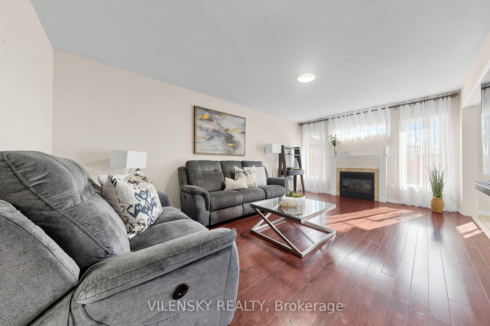 Photo 6 of 46 Westcliffe Crescent, Richmond Hill, Jefferson — HOMEH