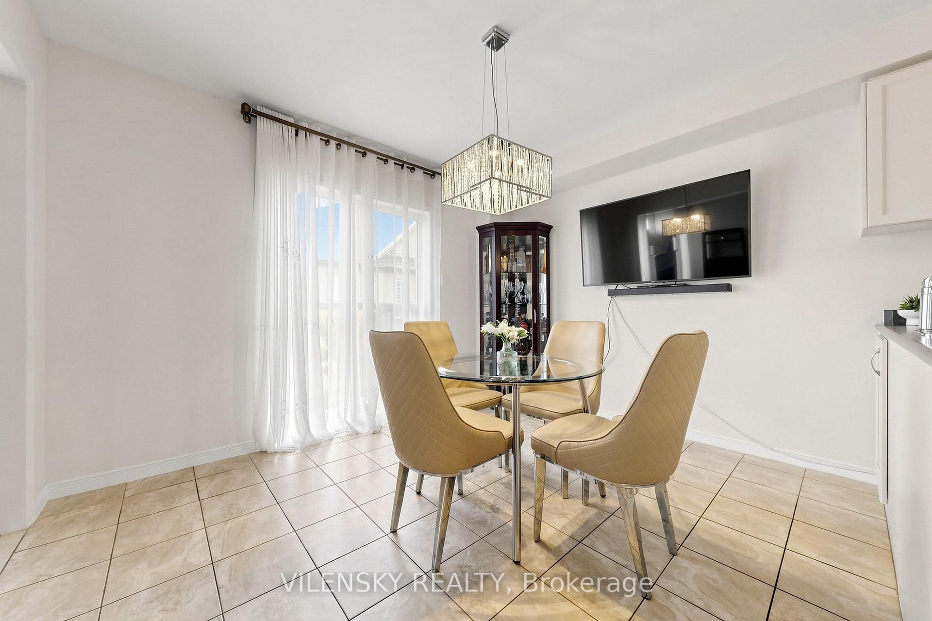 Photo 14 of 46 Westcliffe Crescent, Richmond Hill, Jefferson — HOMEH
