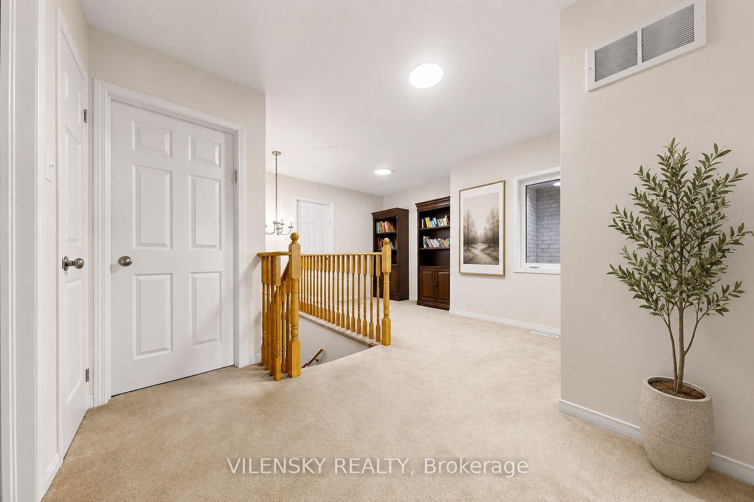Photo 20 of 46 Westcliffe Crescent, Richmond Hill, Jefferson — HOMEH