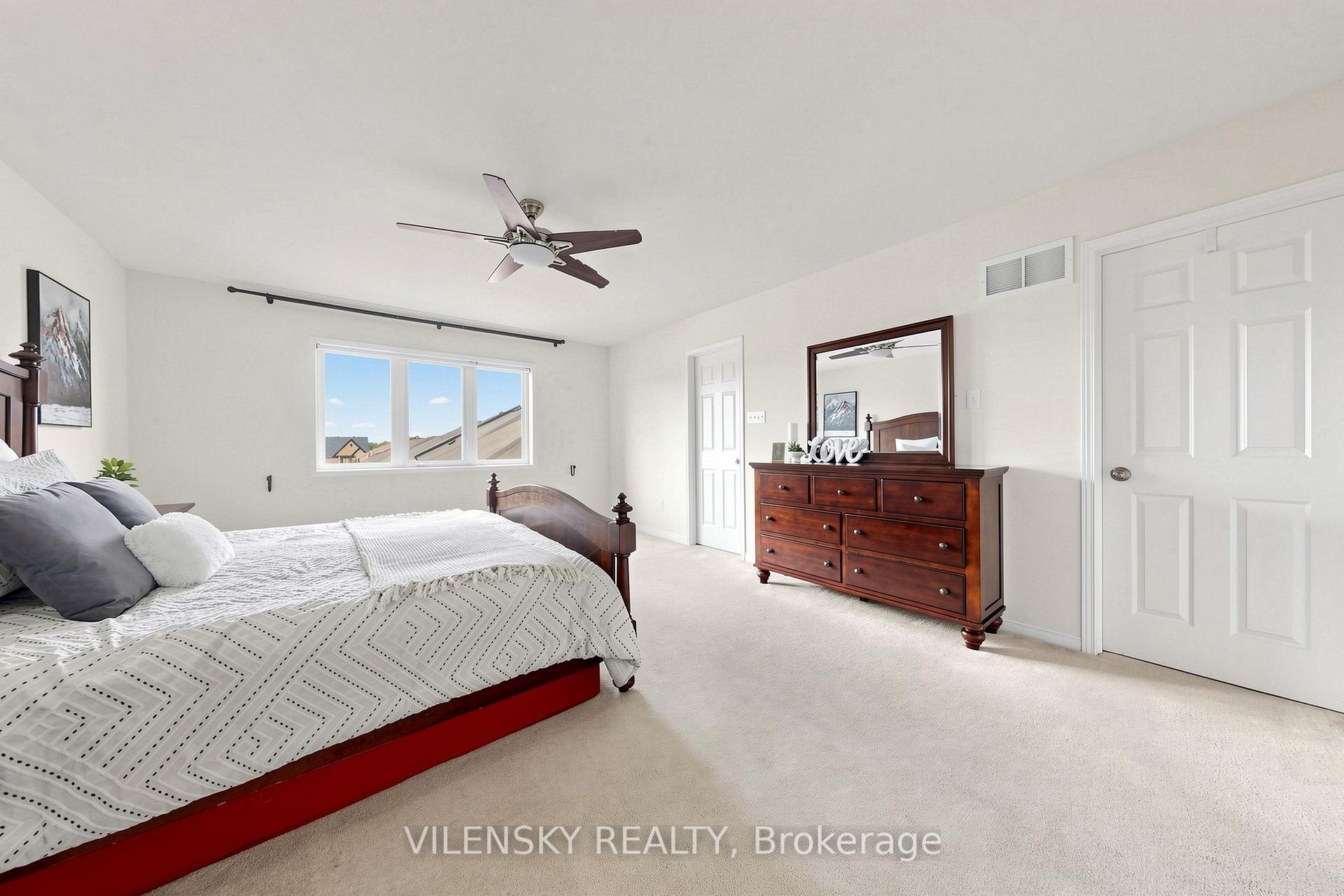 Photo 23 of 46 Westcliffe Crescent, Richmond Hill, Jefferson — HOMEH