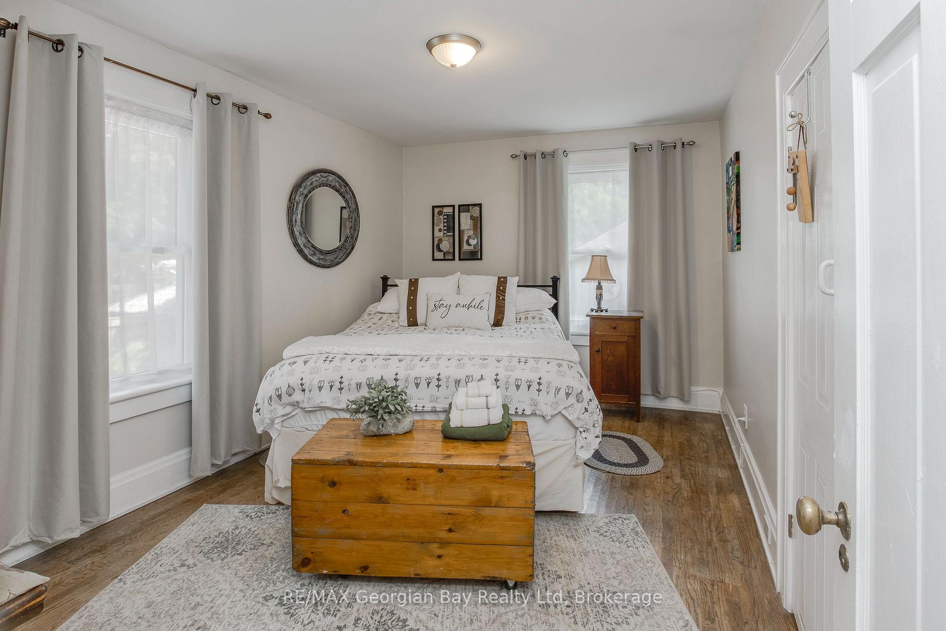 Photo 18 of 449 Elizabeth Street, Midland — HOMEH