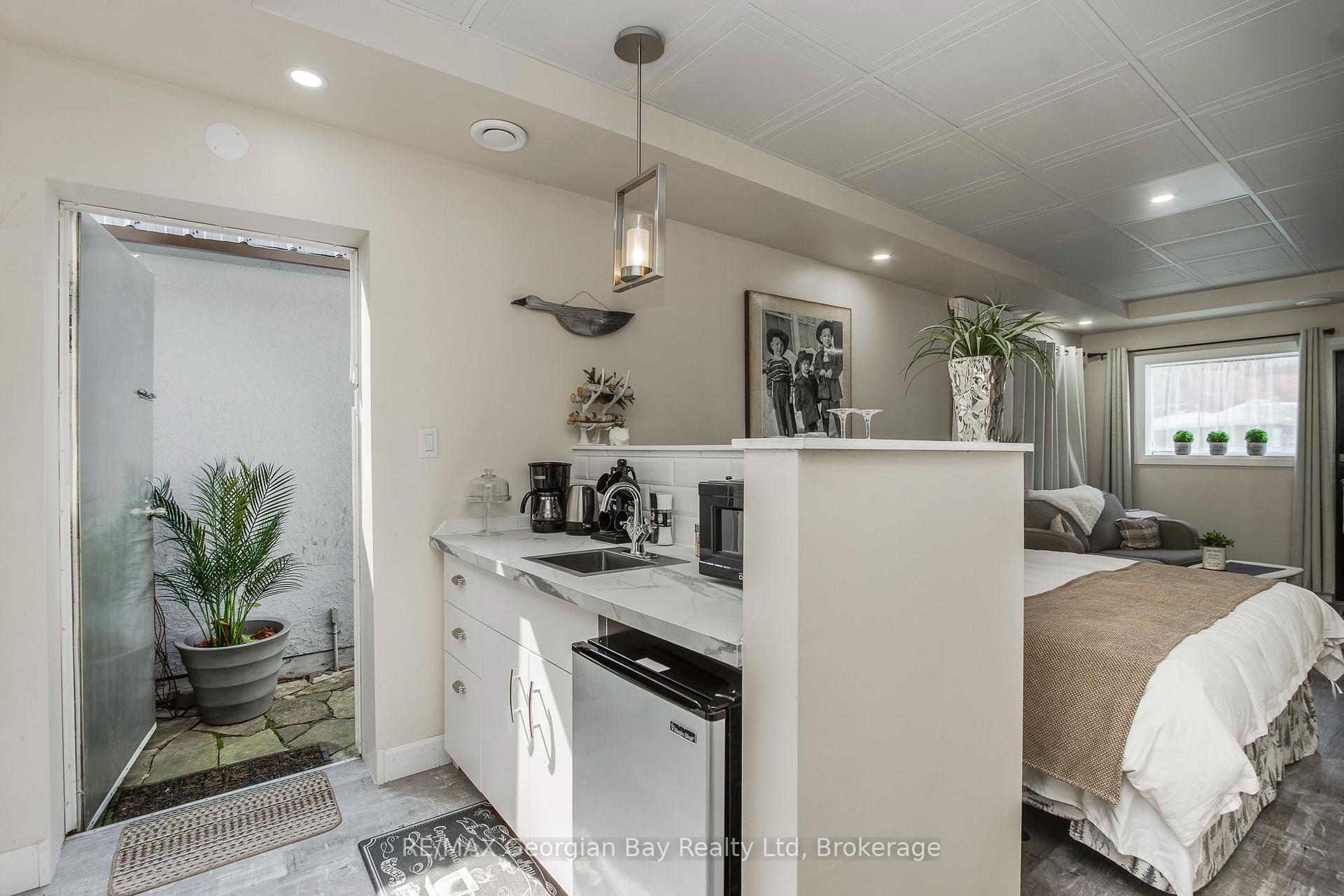 Photo 29 of 449 Elizabeth Street, Midland — HOMEH