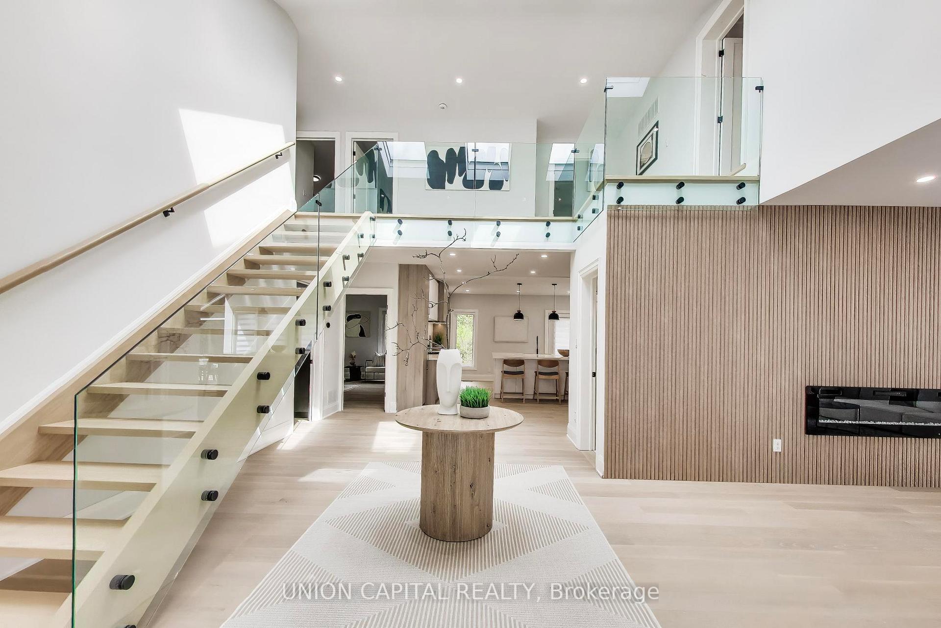 Photo 12 of 58 Forsyth Avenue N, Hamilton, Westdale — HOMEH