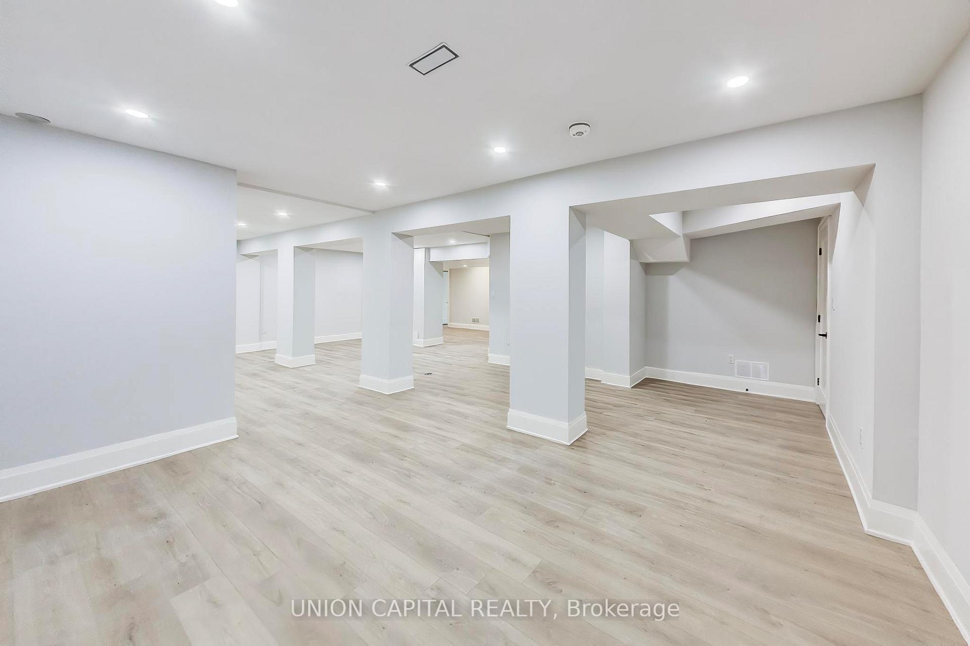Photo 41 of 58 Forsyth Avenue N, Hamilton, Westdale — HOMEH