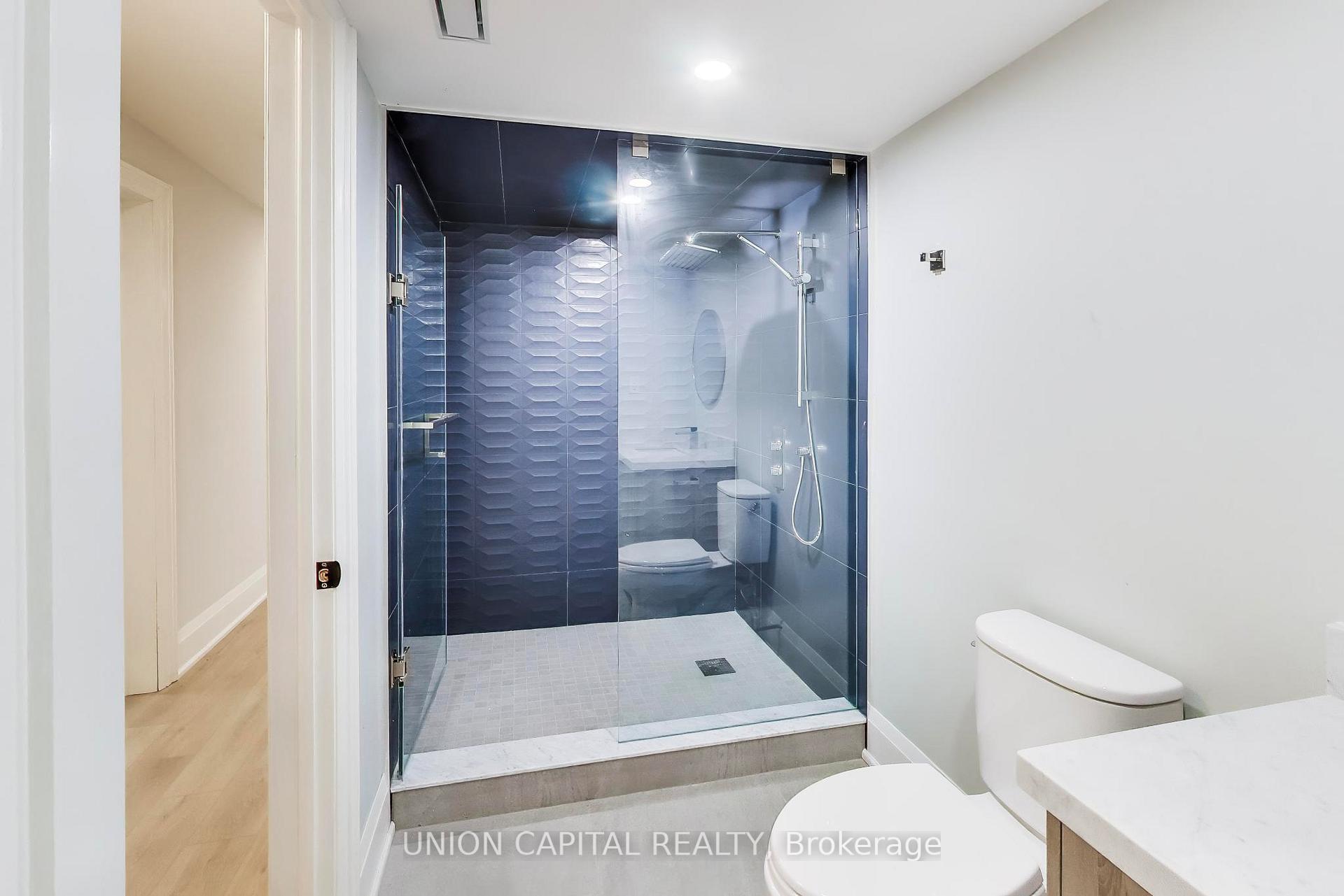 Photo 47 of 58 Forsyth Avenue N, Hamilton, Westdale — HOMEH