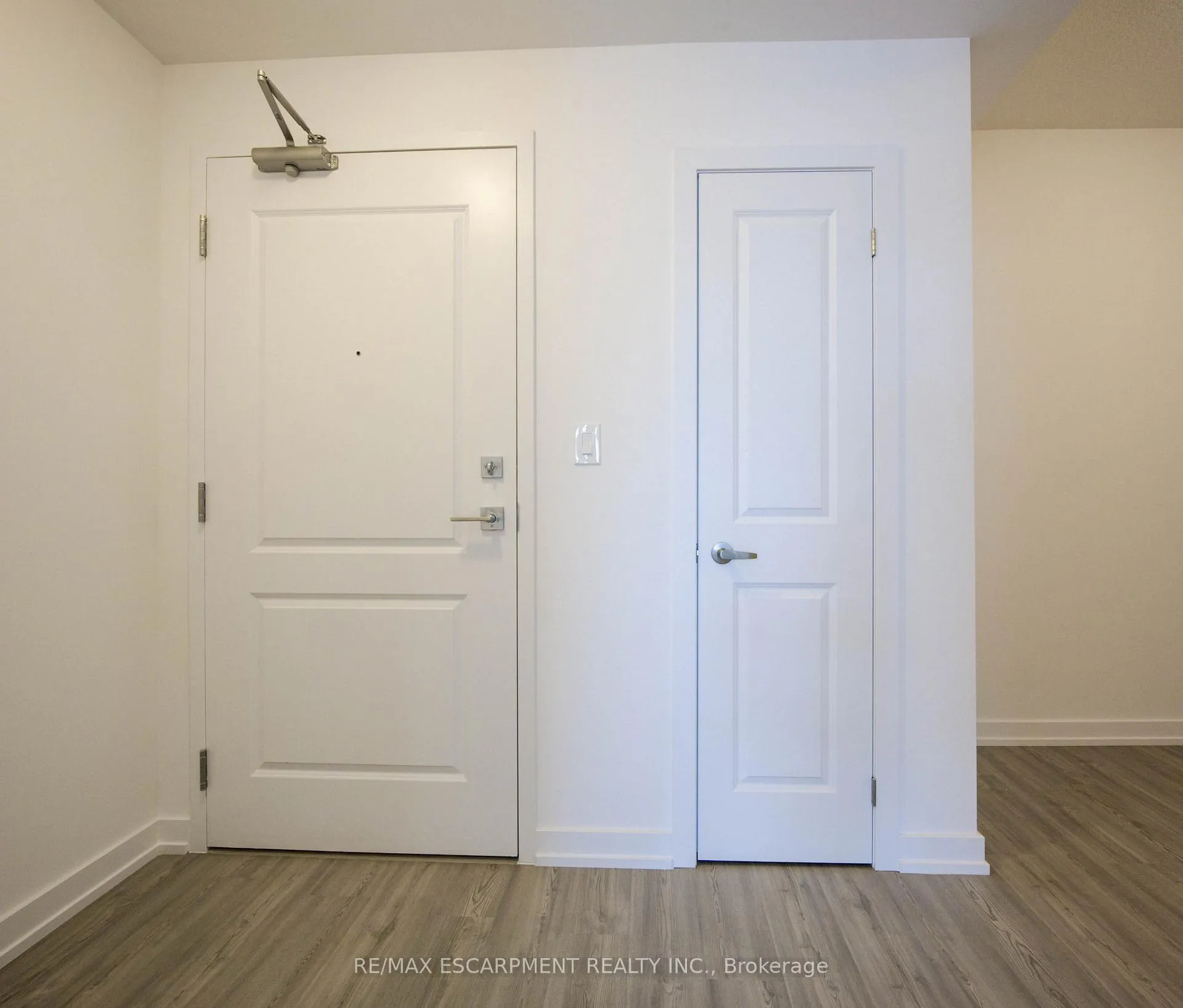 Photo 8 of Unit 1108, 470 Dundas Street E, Hamilton, Waterdown — HOMEH