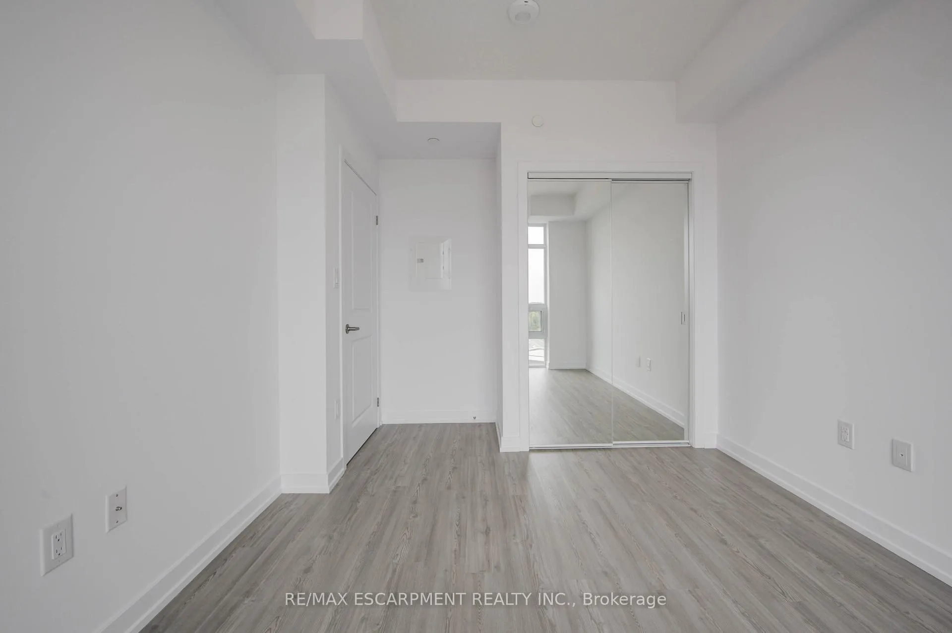Photo 21 of Unit 1108, 470 Dundas Street E, Hamilton, Waterdown — HOMEH