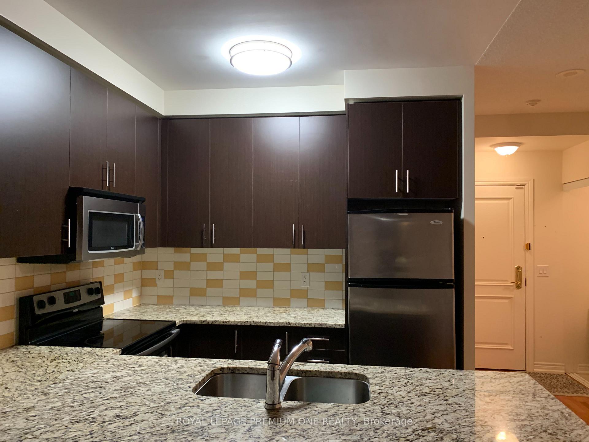 Photo 5 of Unit 601, 9245 Jane Street, Vaughan, Maple — HOMEH