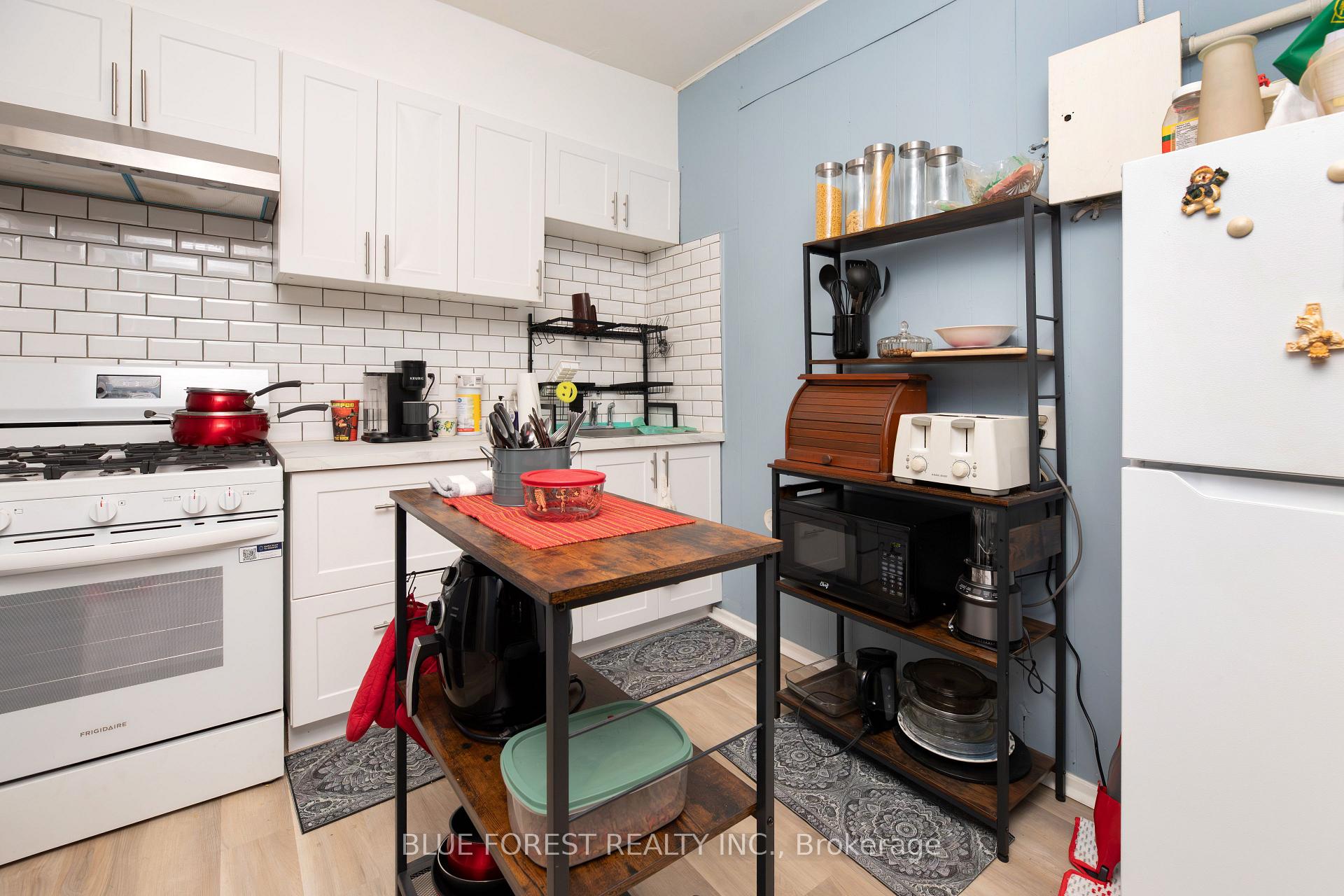 Photo 20 of 128 West Street, Chatham-Kent, Chatham — HOMEH