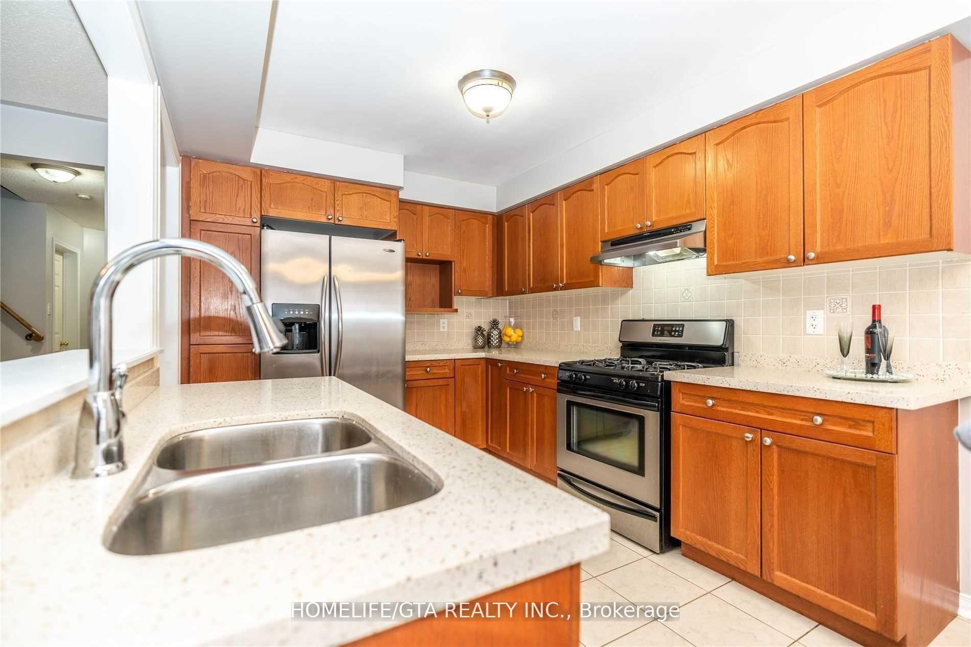 Photo 6 of 26 Jonesridge Drive, Ajax, Northwest Ajax — HOMEH