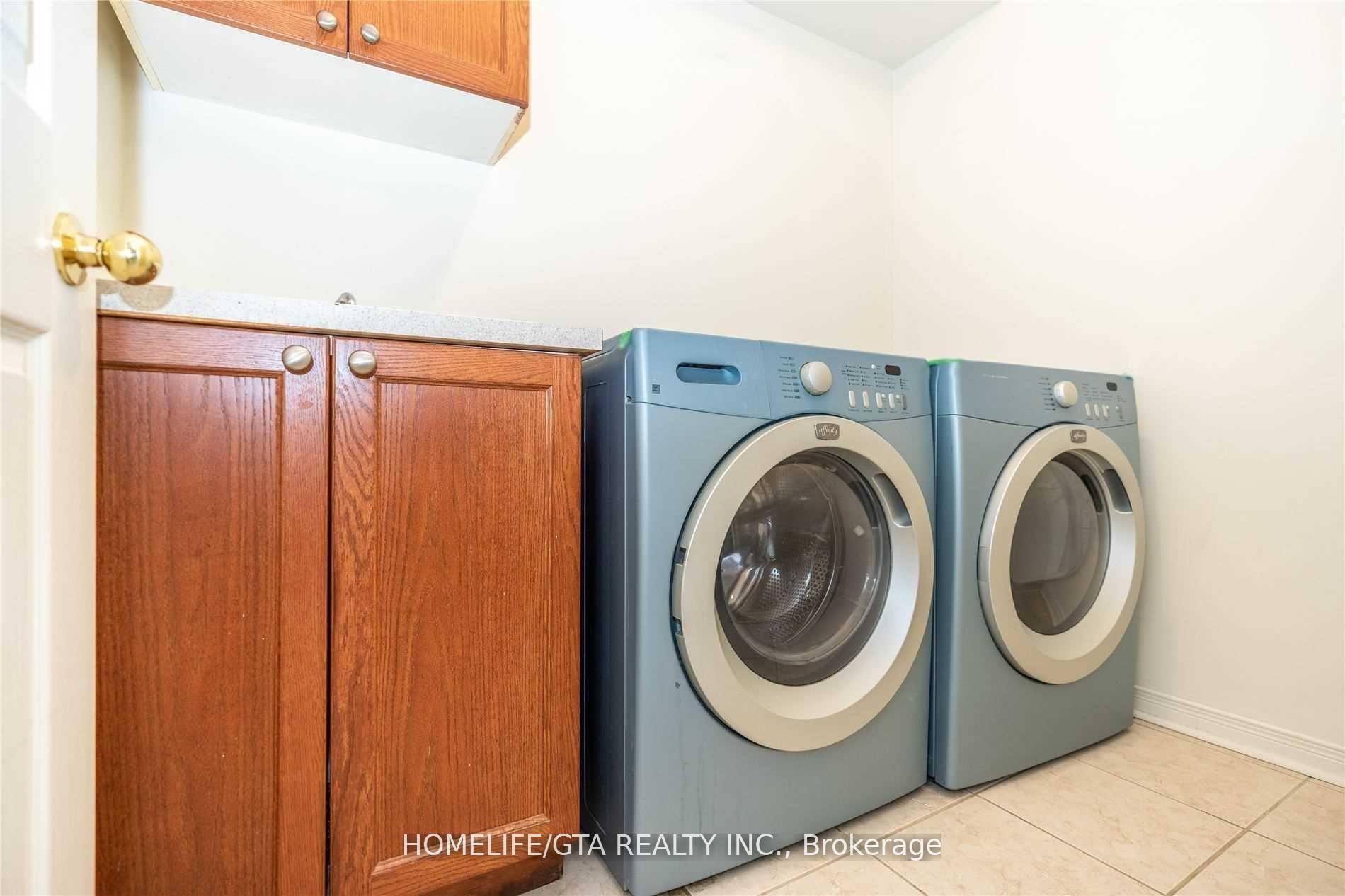 Photo 9 of 26 Jonesridge Drive, Ajax, Northwest Ajax — HOMEH