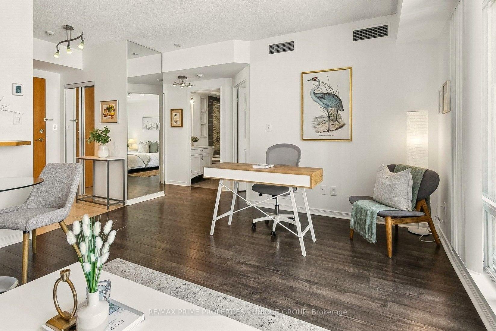 Photo 5 of Unit 1005, 99 Hayden Street, Toronto, Church-Yonge Corridor — HOMEH