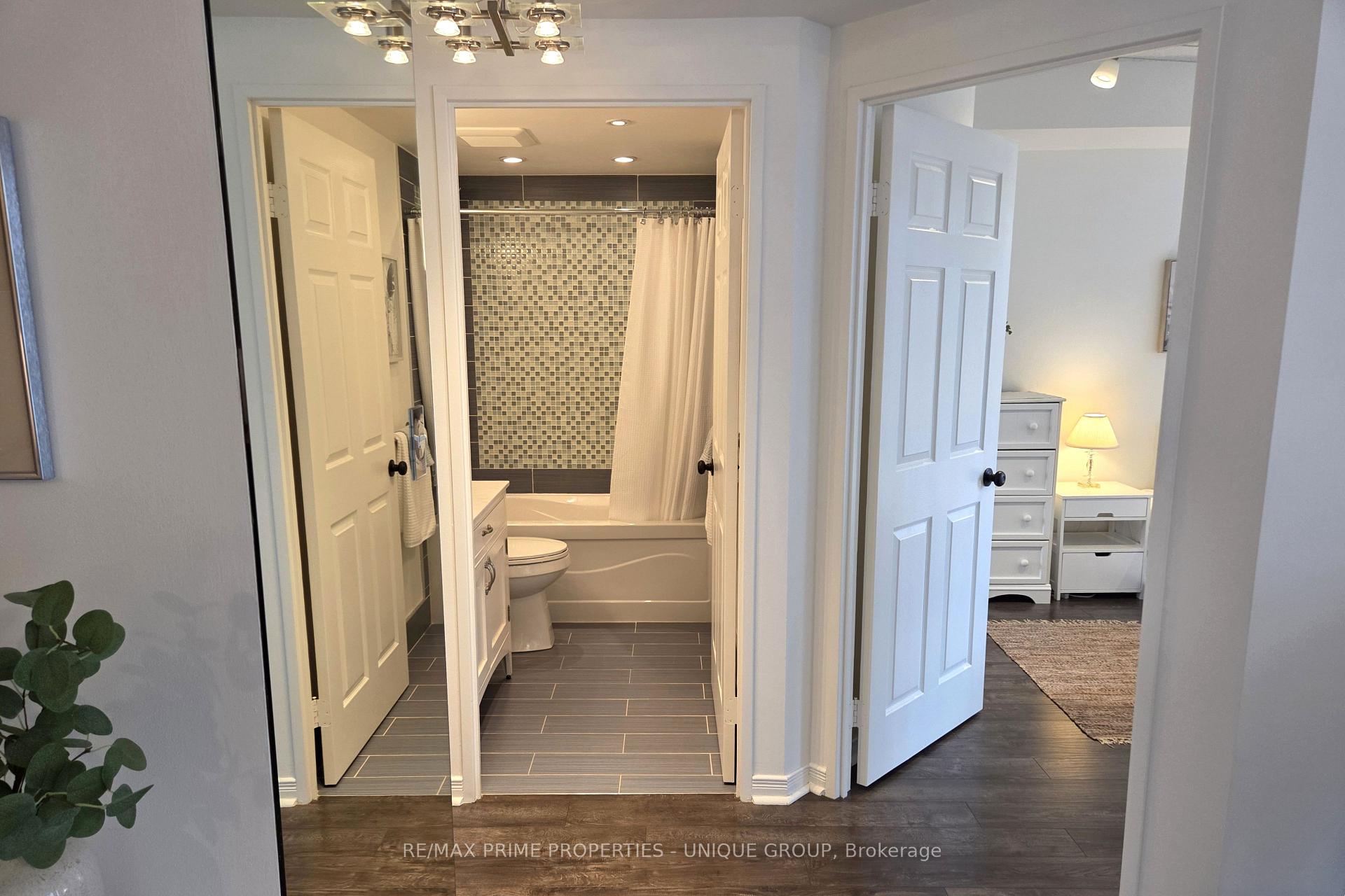 Photo 15 of Unit 1005, 99 Hayden Street, Toronto, Church-Yonge Corridor — HOMEH