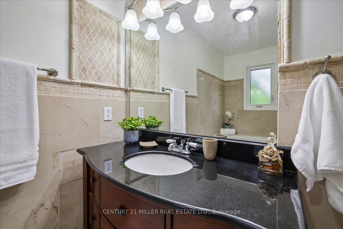Photo 19 of 2120 Sixth Line, Oakville, River Oaks — HOMEH