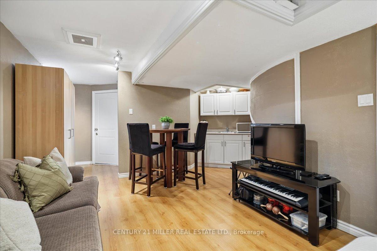 Photo 31 of 2120 Sixth Line, Oakville, River Oaks — HOMEH