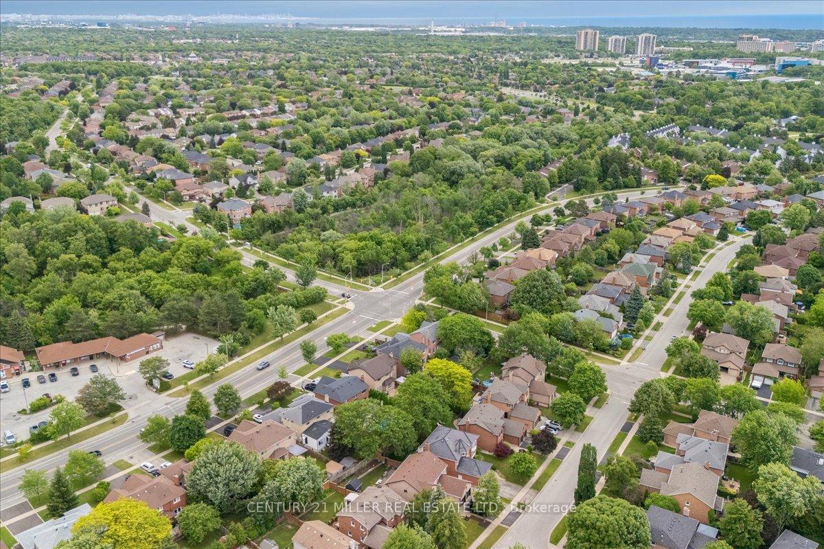 Photo 40 of 2120 Sixth Line, Oakville, River Oaks — HOMEH