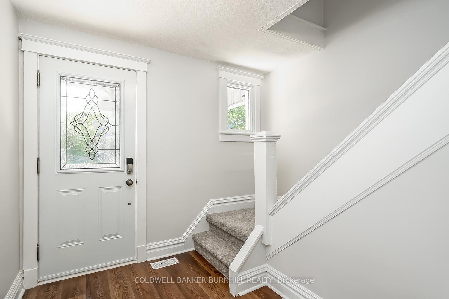 Photo 8 of 20 Wardrope Avenue, Hamilton, Stoney Creek — HOMEH