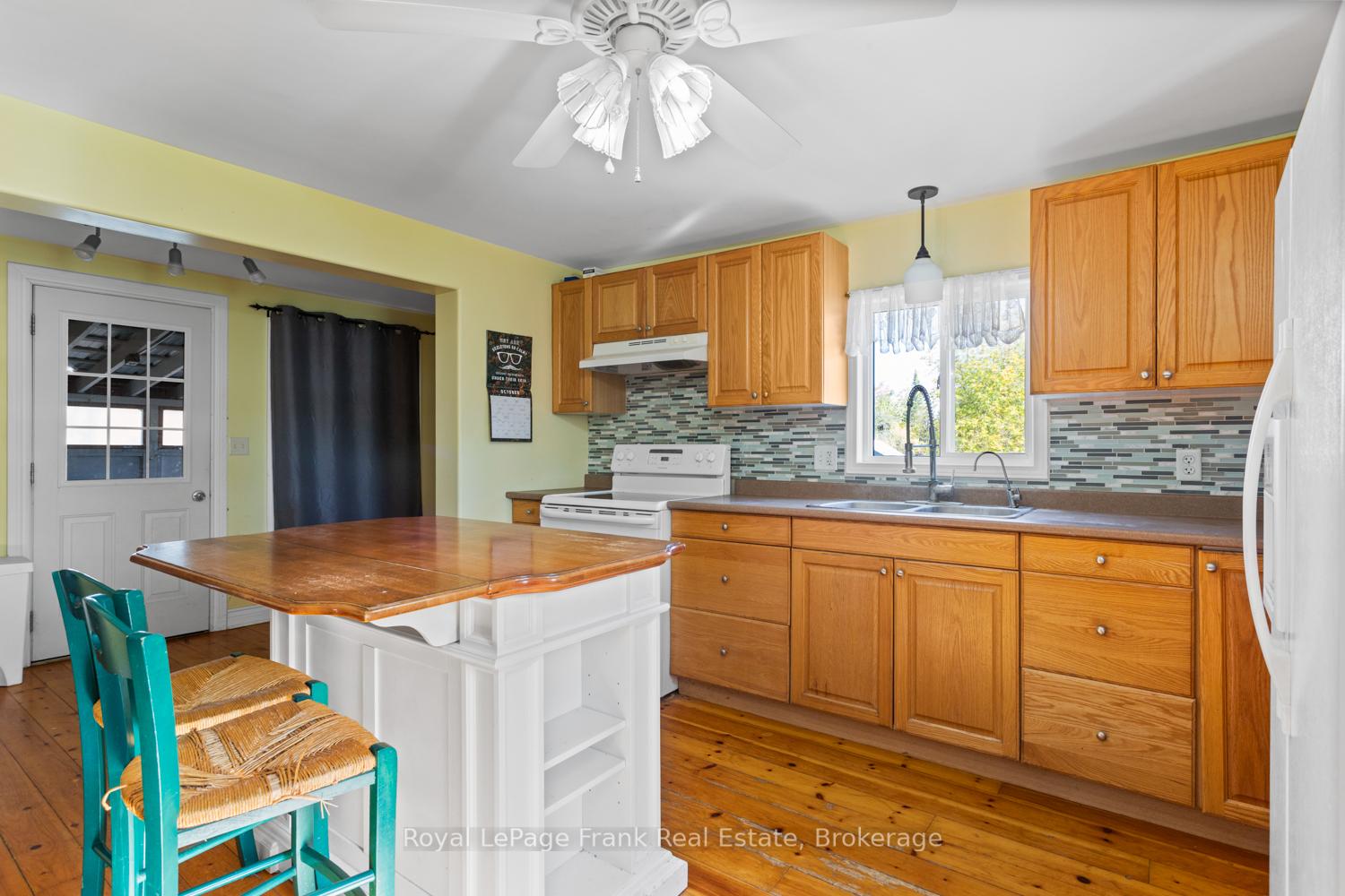 Photo 8 of 15880 62 Highway, Madoc — HOMEH