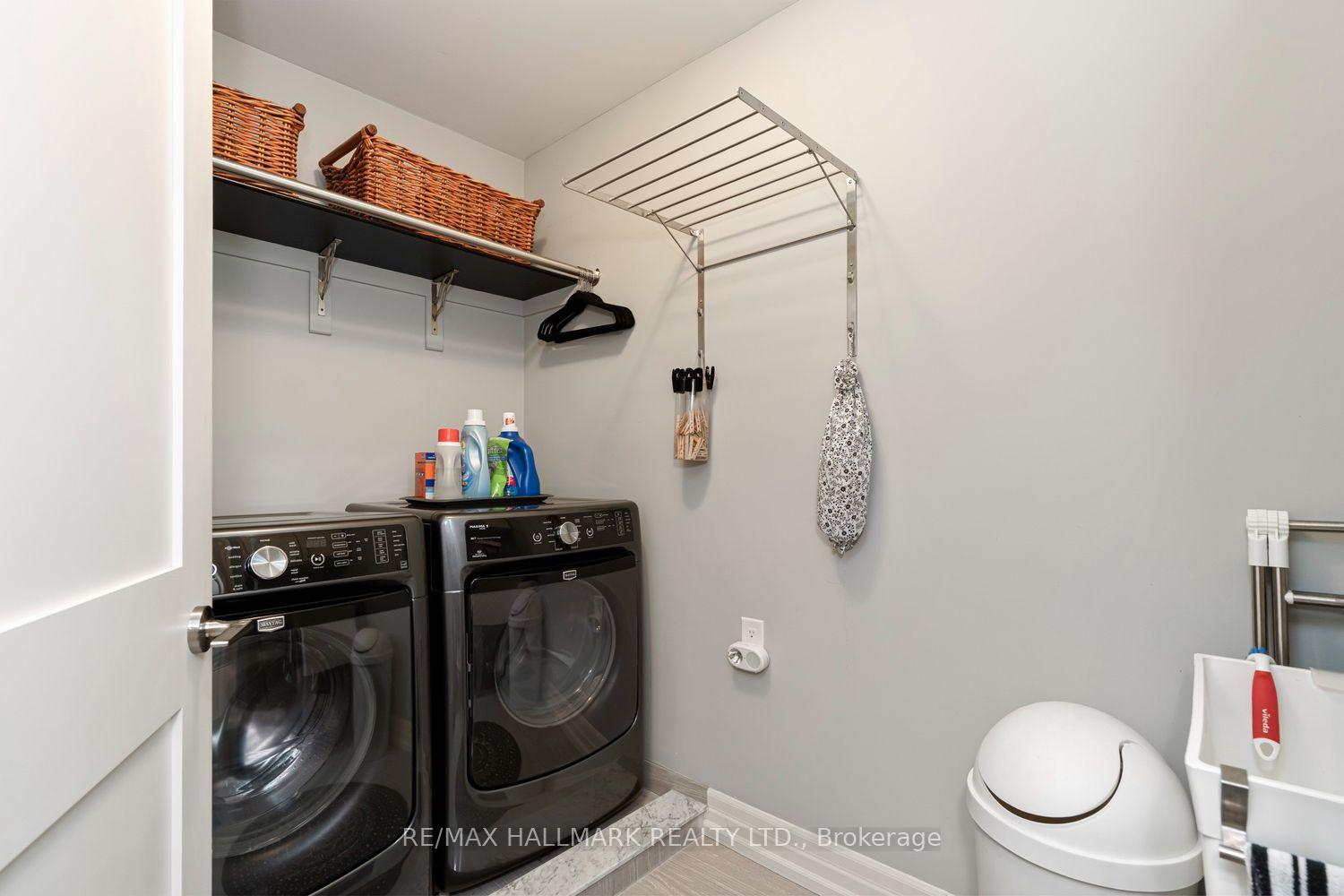 Photo 25 of 25 Queensborough Crescent, Etobicoke, Willowridge-Martingrove-Richview — HOMEH