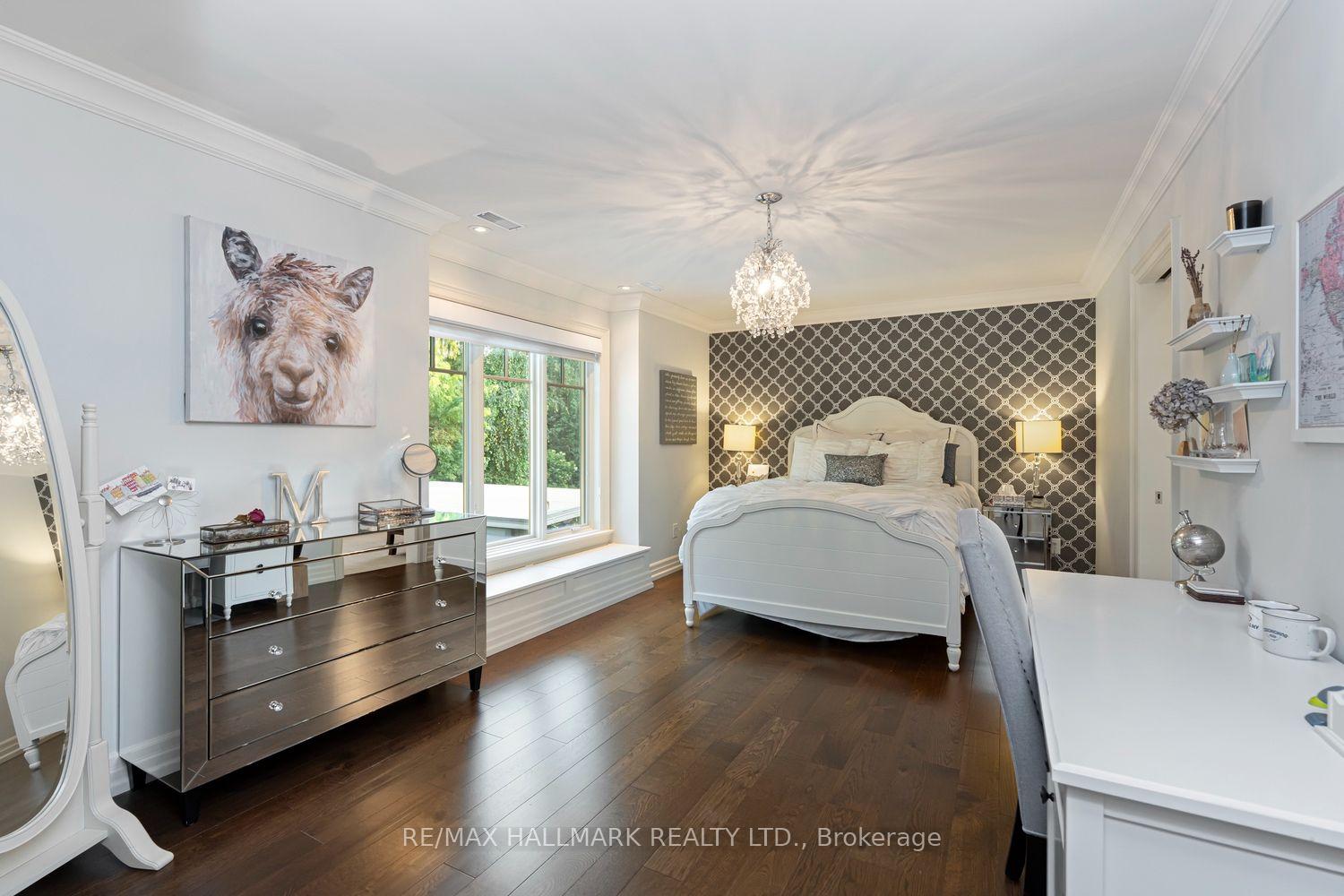 Photo 28 of 25 Queensborough Crescent, Etobicoke, Willowridge-Martingrove-Richview — HOMEH