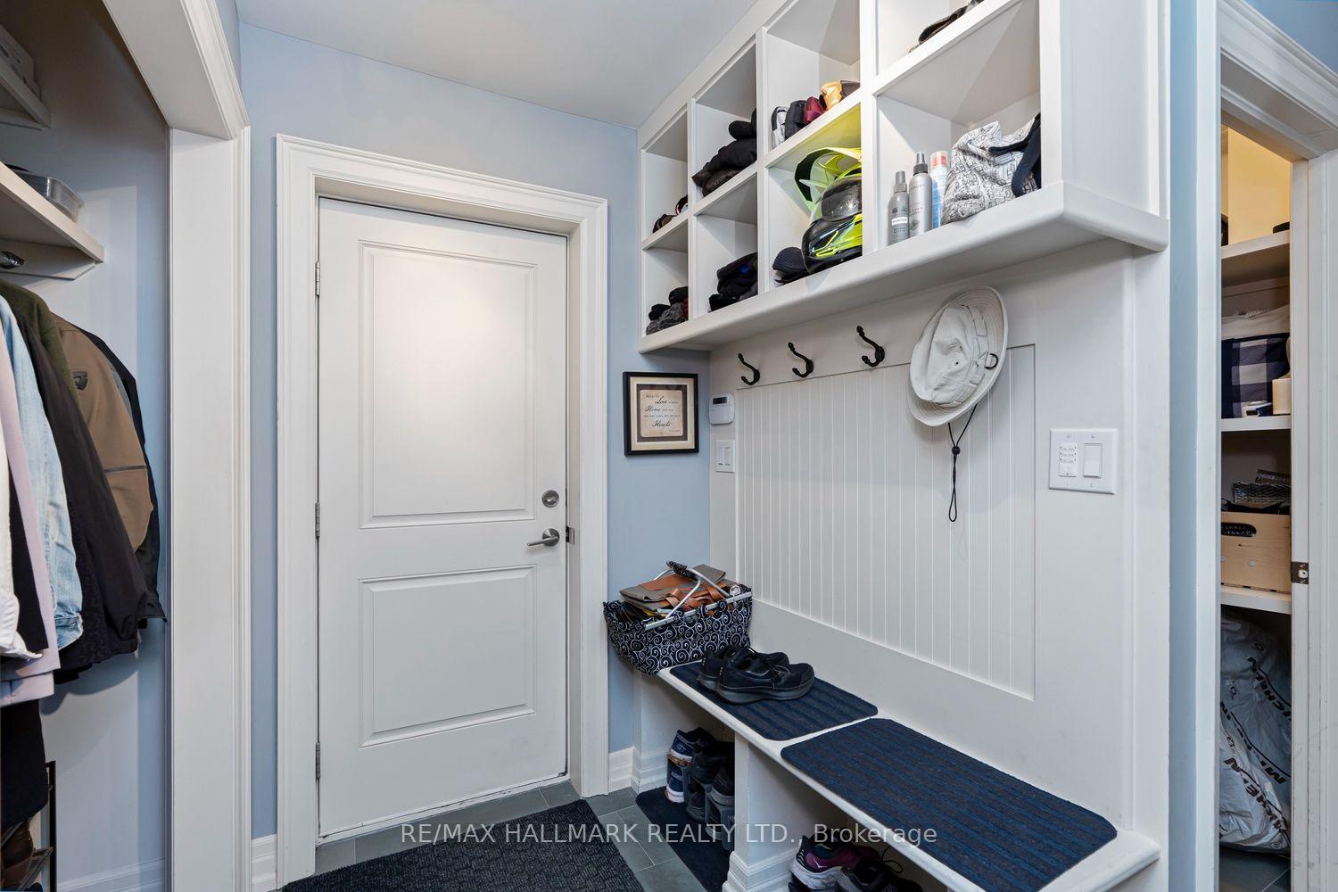 Photo 30 of 25 Queensborough Crescent, Etobicoke, Willowridge-Martingrove-Richview — HOMEH