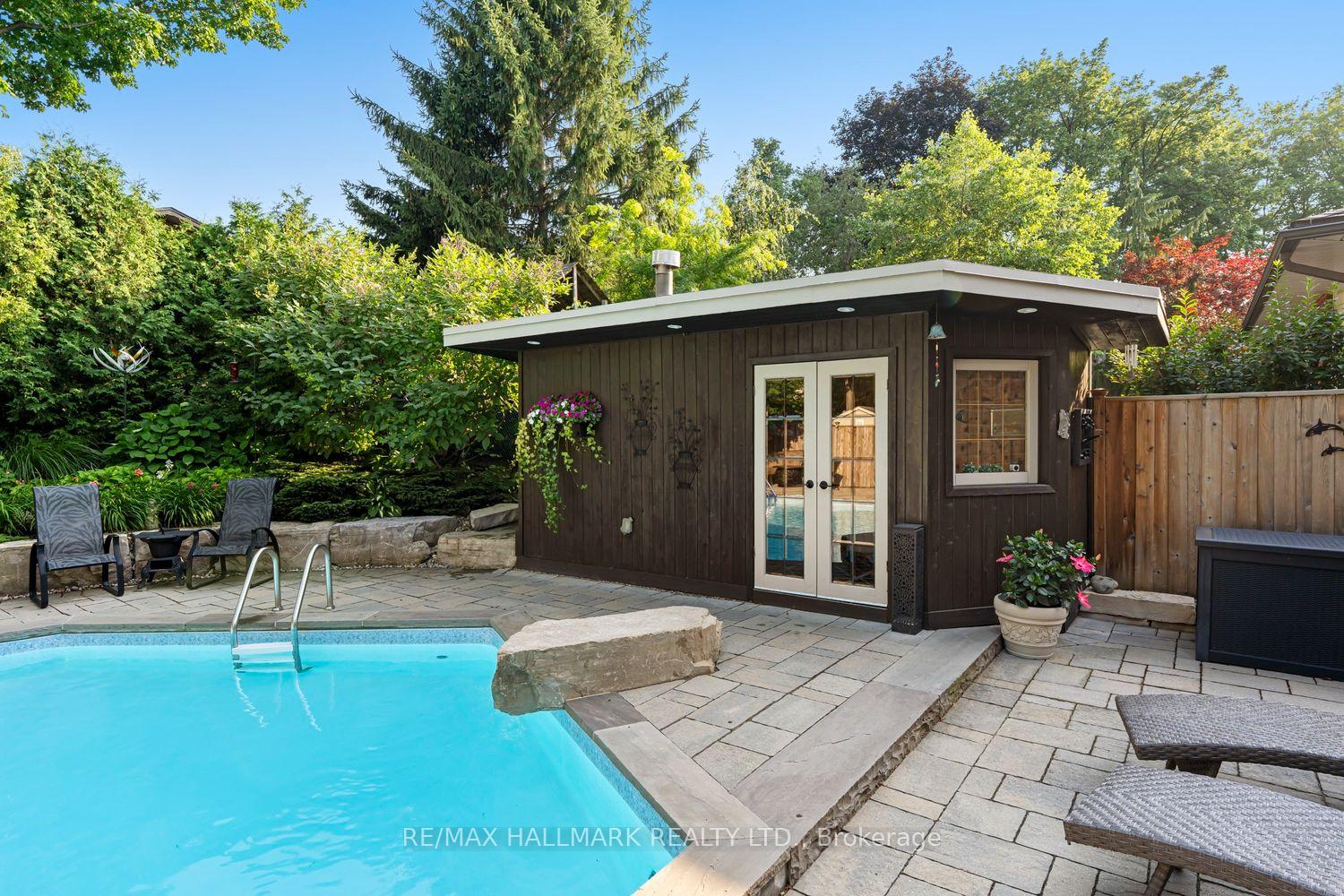 Photo 41 of 25 Queensborough Crescent, Etobicoke, Willowridge-Martingrove-Richview — HOMEH