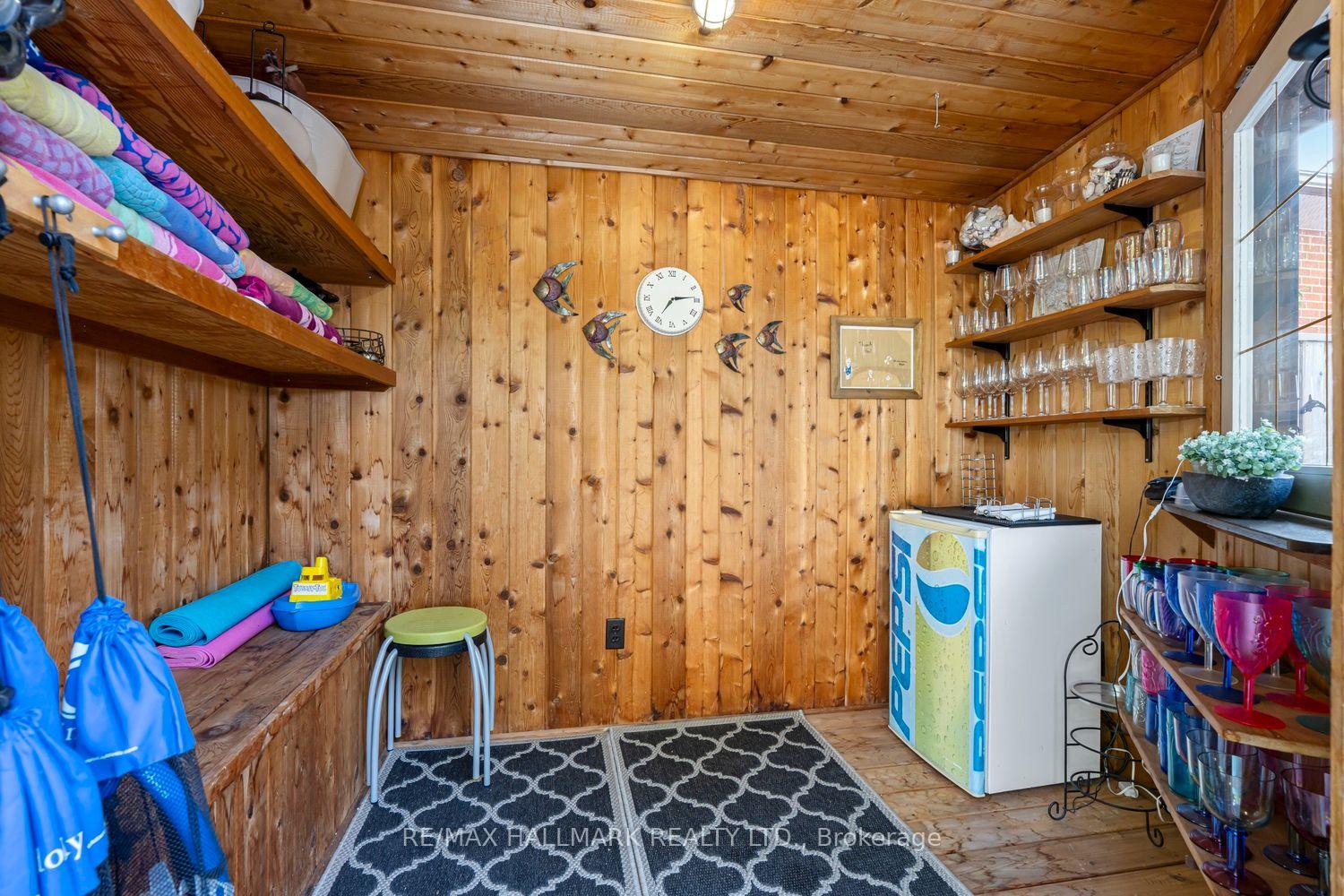 Photo 42 of 25 Queensborough Crescent, Etobicoke, Willowridge-Martingrove-Richview — HOMEH