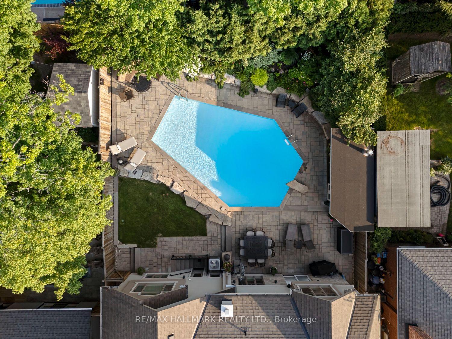 Photo 43 of 25 Queensborough Crescent, Etobicoke, Willowridge-Martingrove-Richview — HOMEH