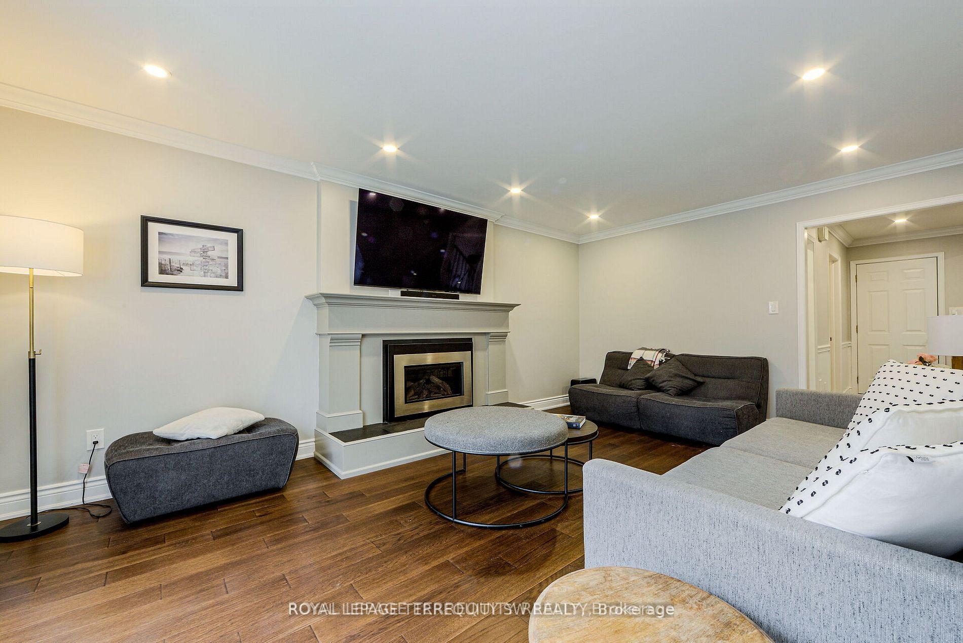 Photo 6 of 2025 Parklane Crescent, Burlington, Rose — HOMEH