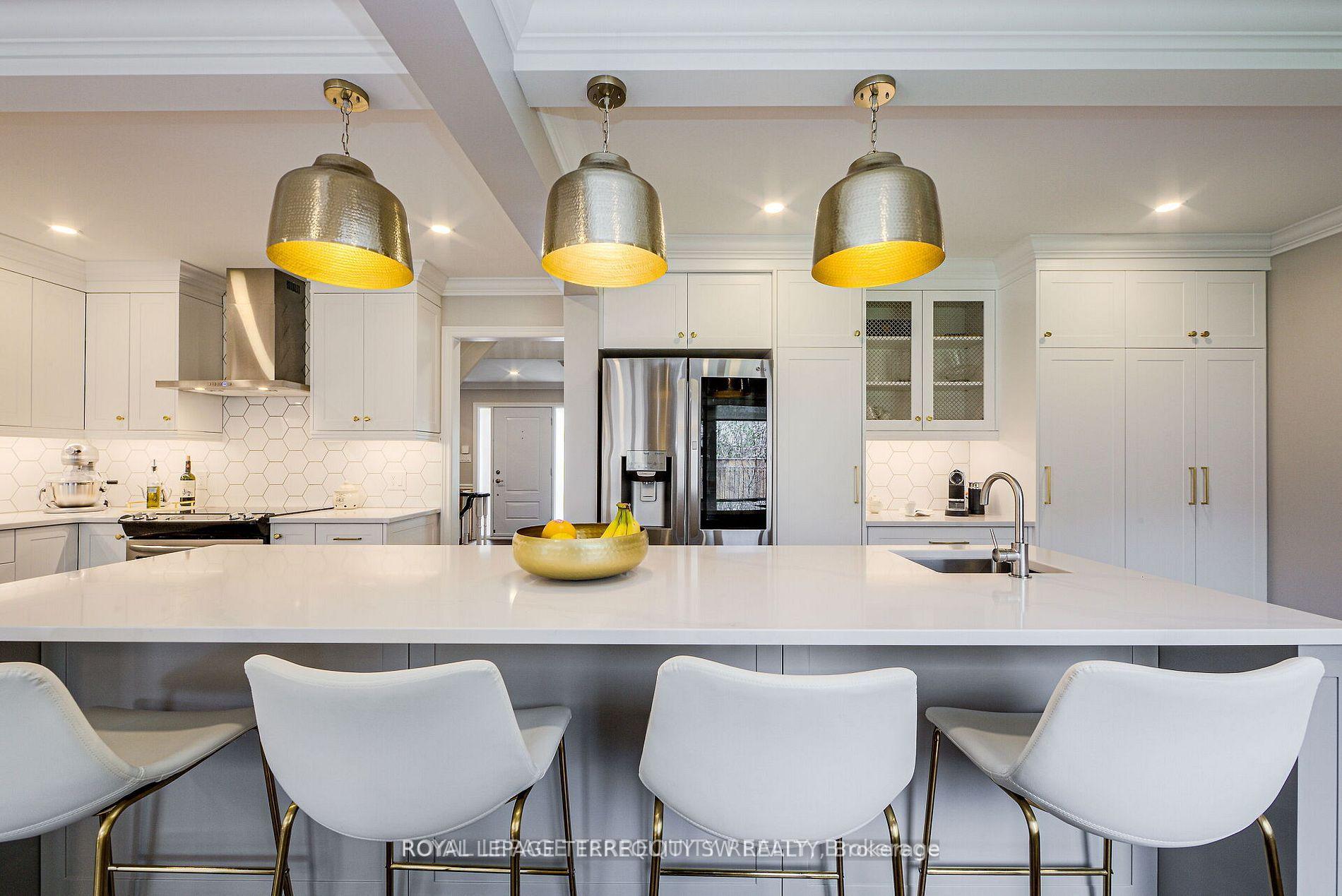 Photo 13 of 2025 Parklane Crescent, Burlington, Rose — HOMEH