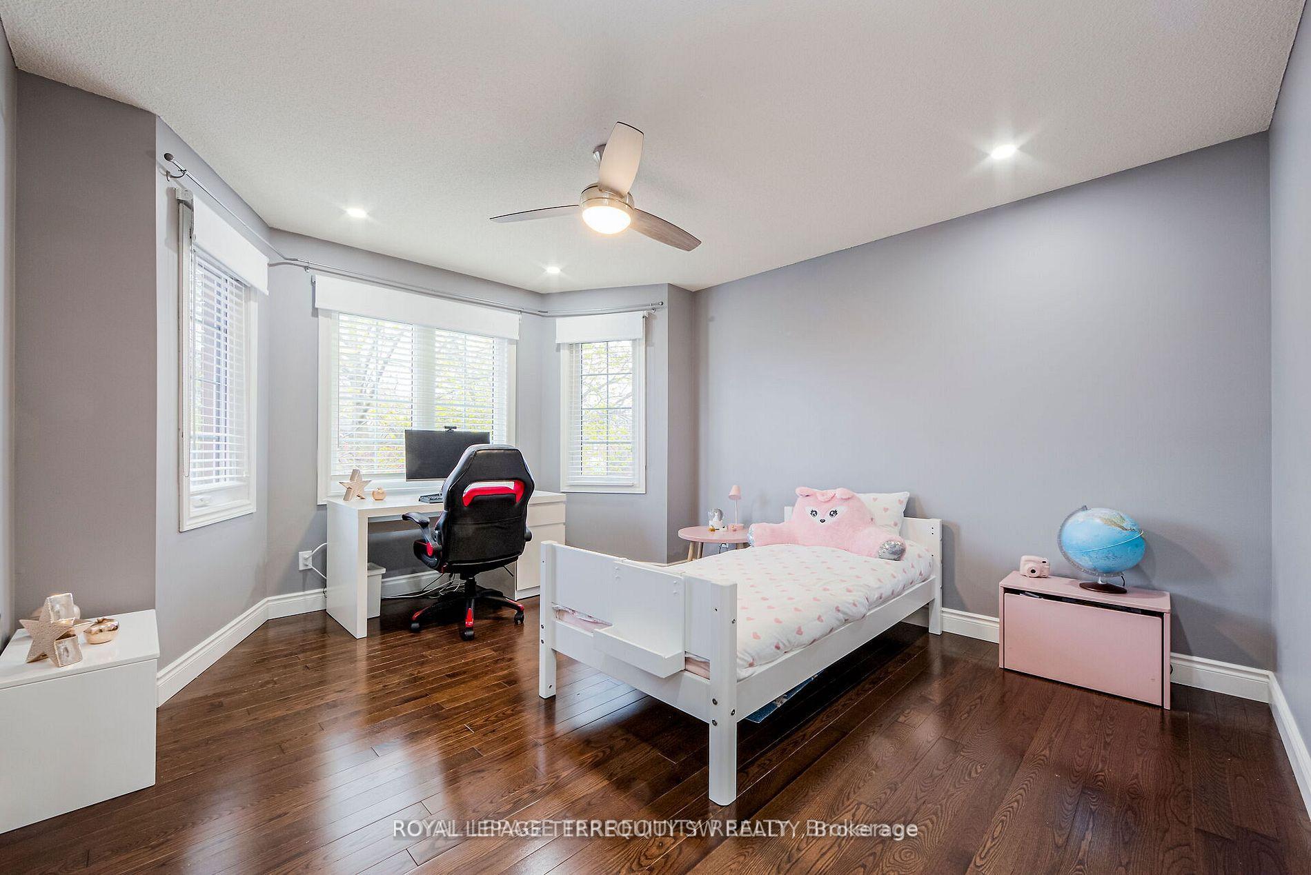 Photo 28 of 2025 Parklane Crescent, Burlington, Rose — HOMEH