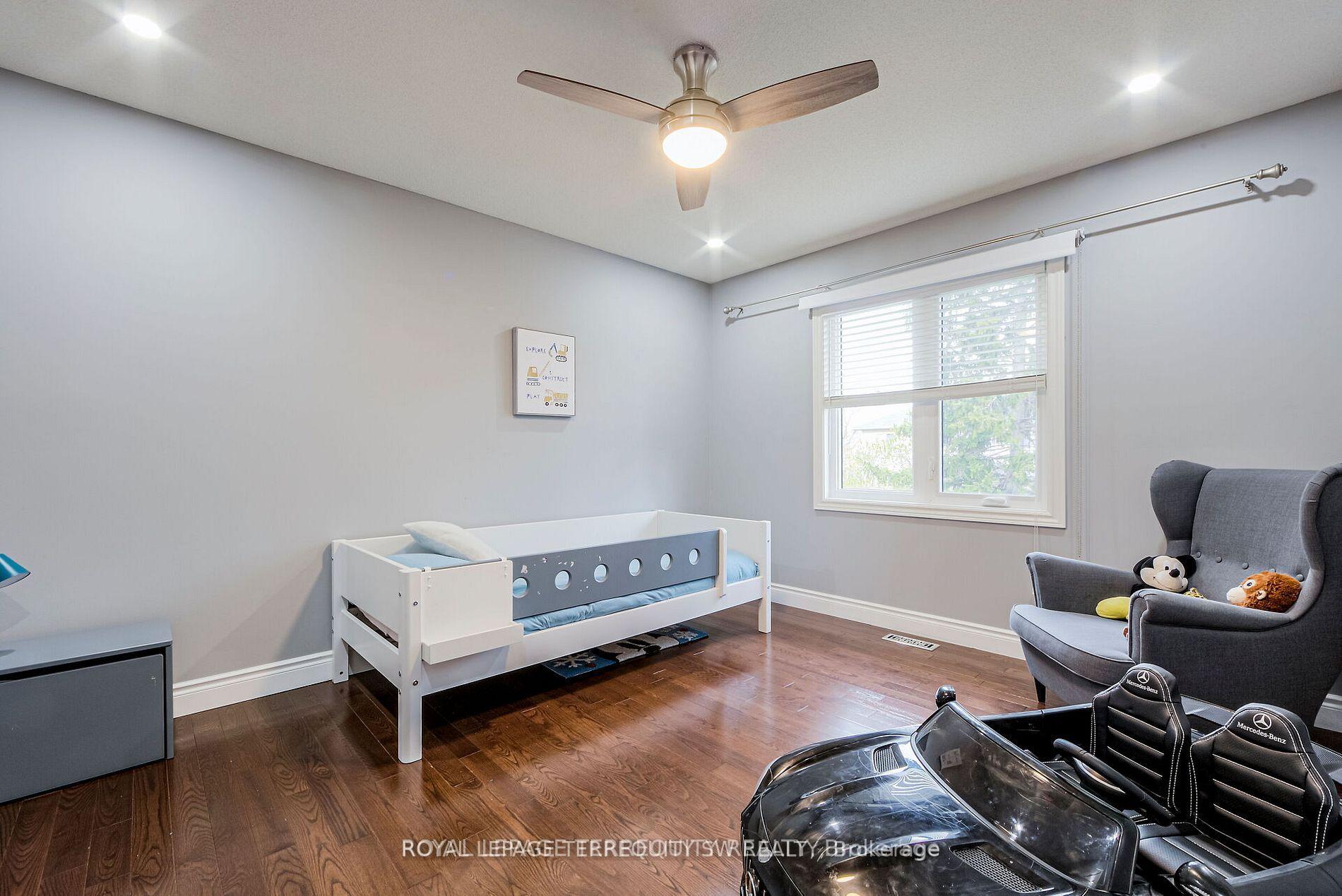 Photo 30 of 2025 Parklane Crescent, Burlington, Rose — HOMEH