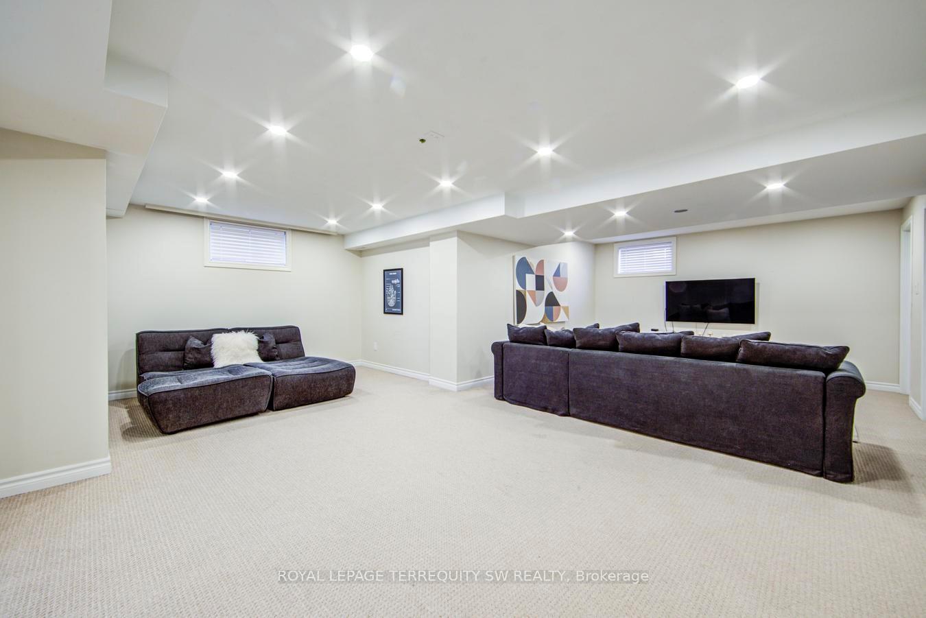 Photo 39 of 2025 Parklane Crescent, Burlington, Rose — HOMEH