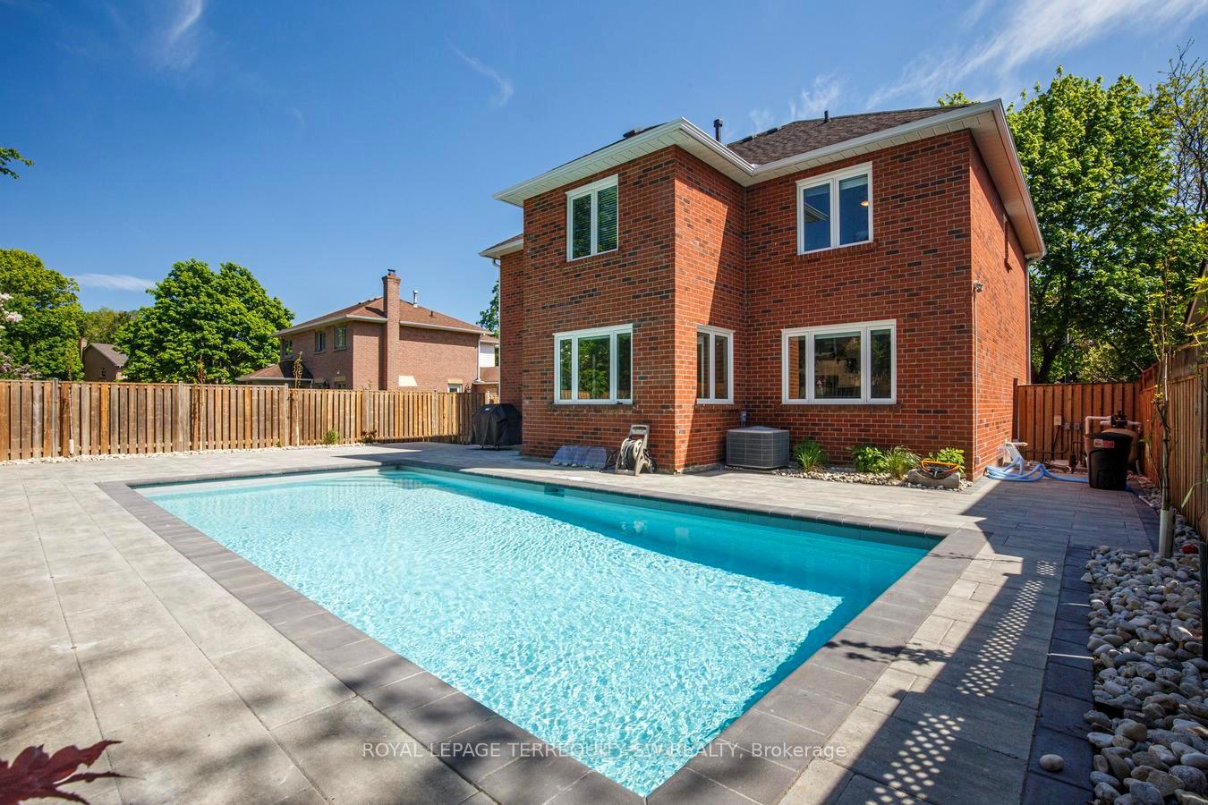 Photo 43 of 2025 Parklane Crescent, Burlington, Rose — HOMEH