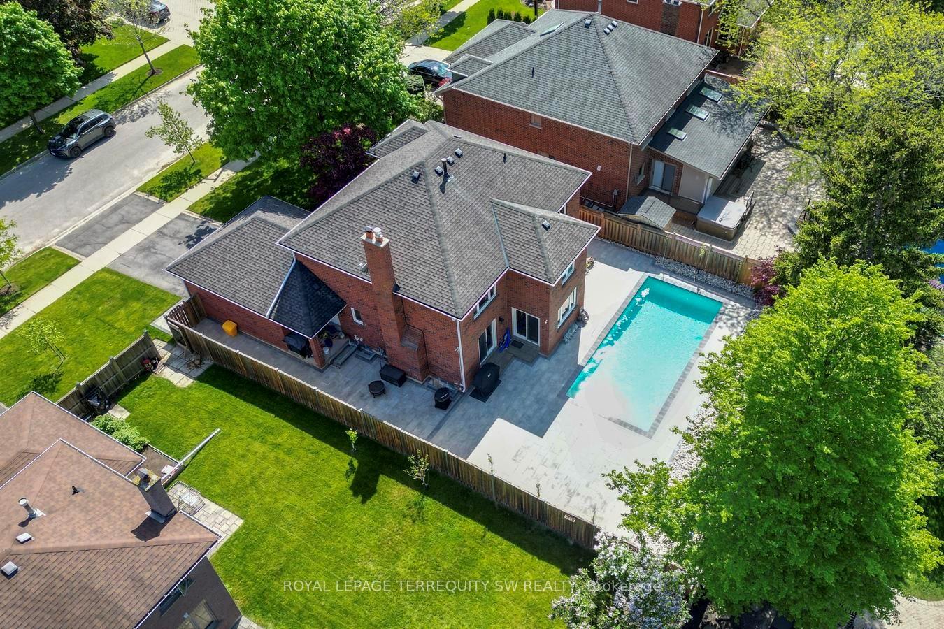 Photo 45 of 2025 Parklane Crescent, Burlington, Rose — HOMEH