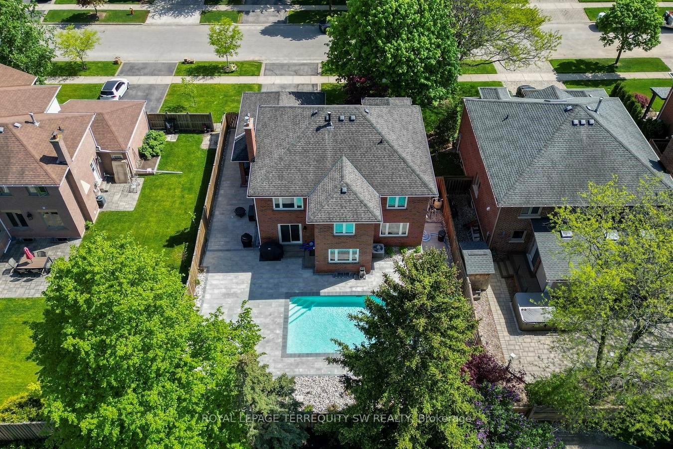 Photo 46 of 2025 Parklane Crescent, Burlington, Rose — HOMEH