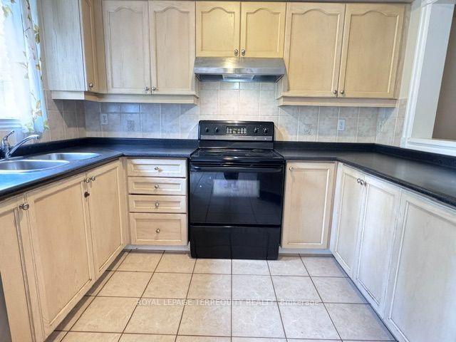 Photo 12 of Unit 47, 5260 McFarren Boulevard, Mississauga, Central Erin Mills — HOMEH