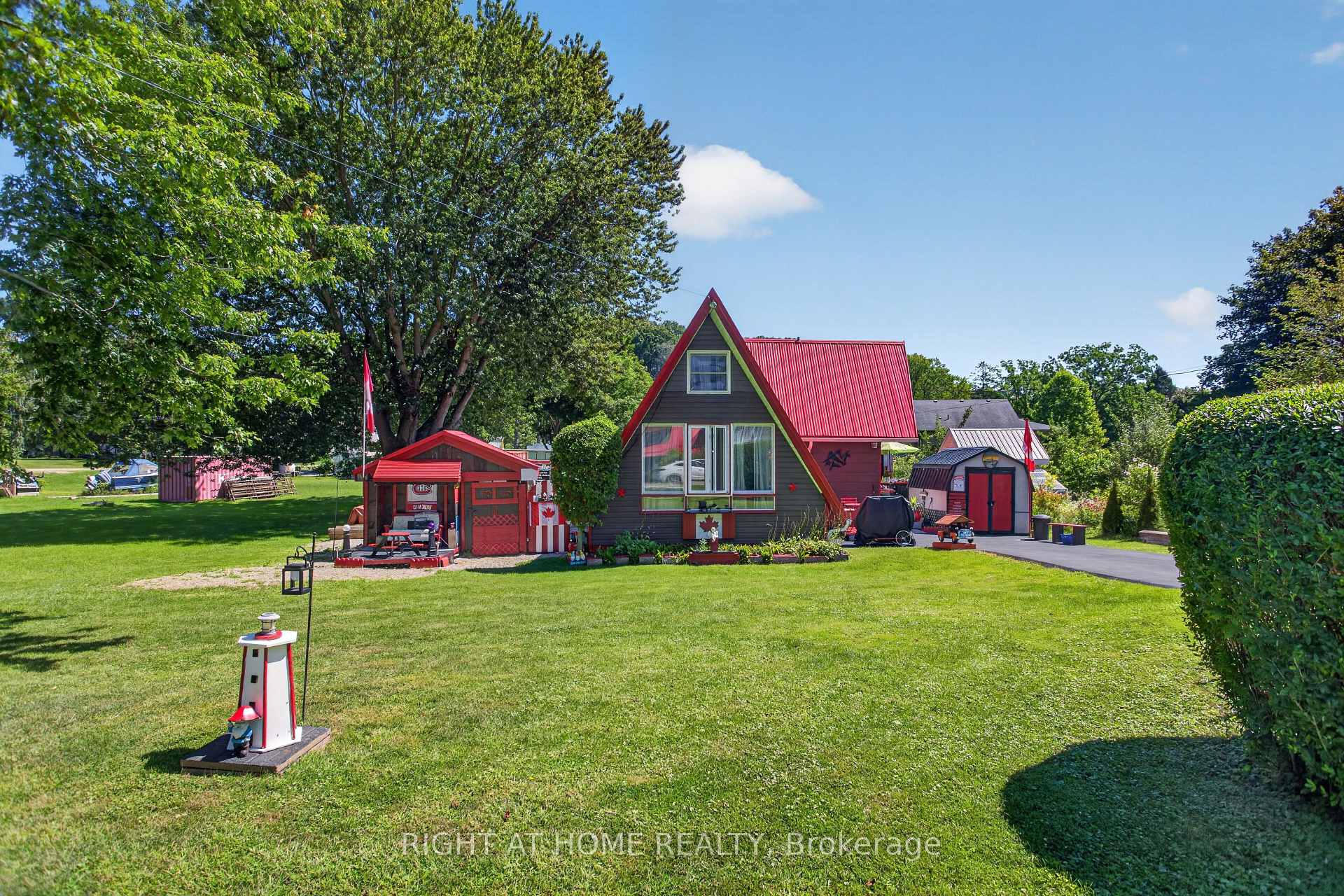 Photo 2 of 3612 Imperial Road, Malahide, Rural Malahide — HOMEH