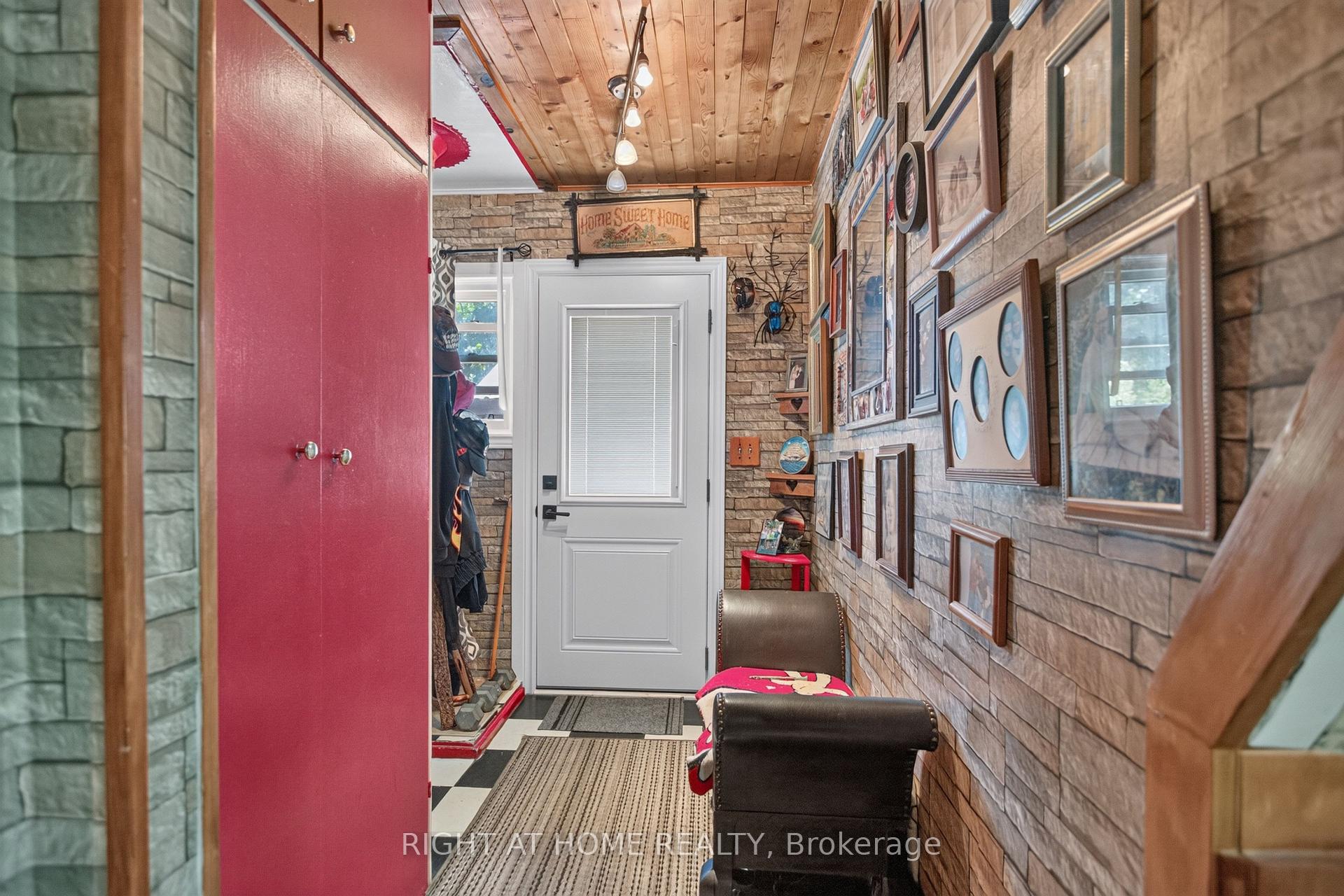 Photo 11 of 3612 Imperial Road, Malahide, Rural Malahide — HOMEH