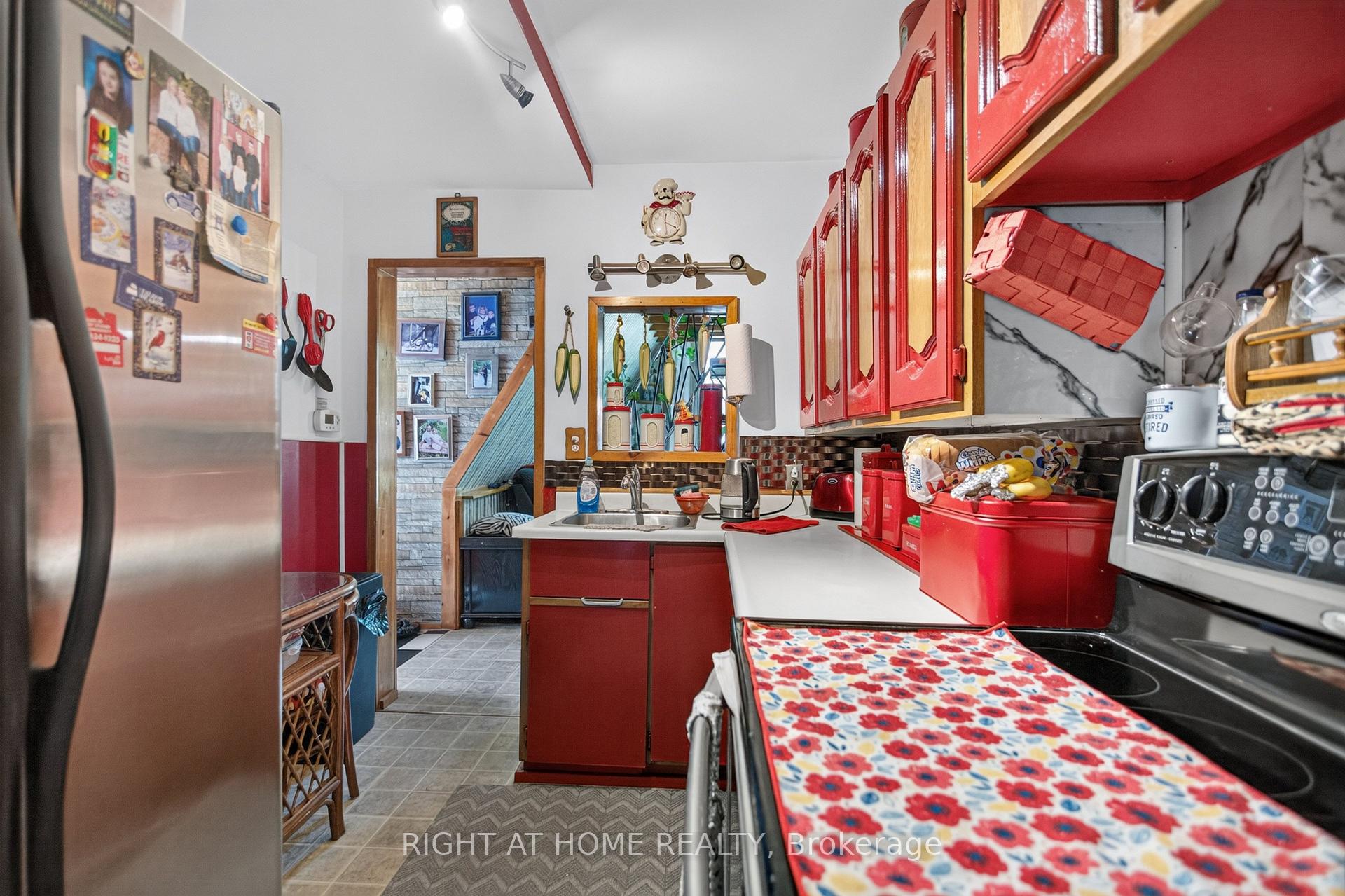 Photo 19 of 3612 Imperial Road, Malahide, Rural Malahide — HOMEH